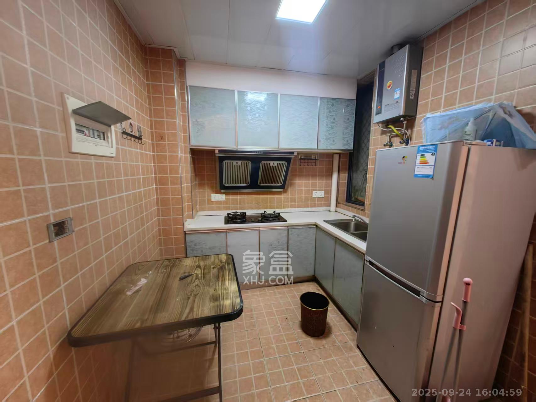 勤诚达新界 2室2厅2卫 1600.0元/月 勤诚达新界 2室2厅2卫 1600.0元/月室内图