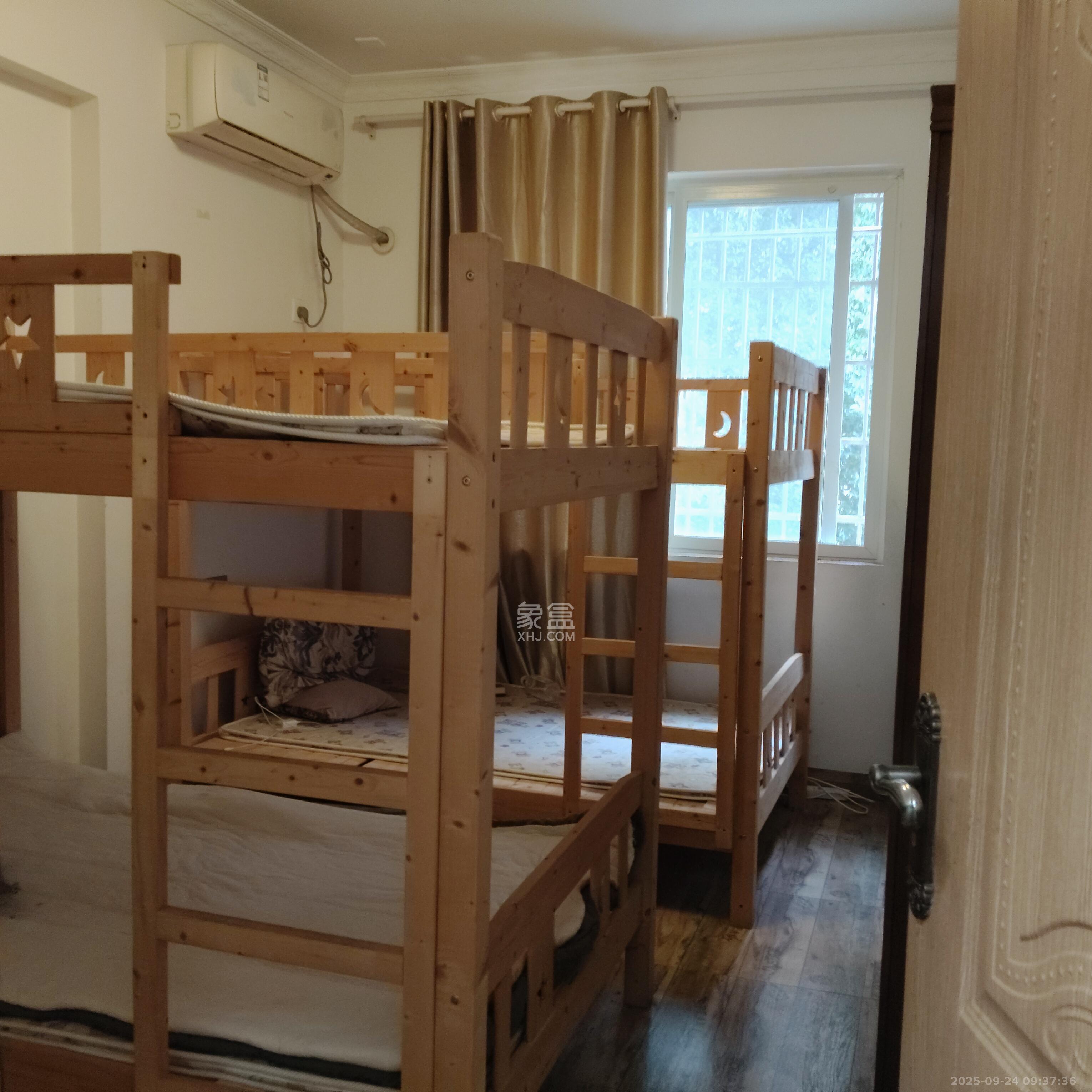 和润园一、二期  3室2厅2卫    1600.0元/月室内图