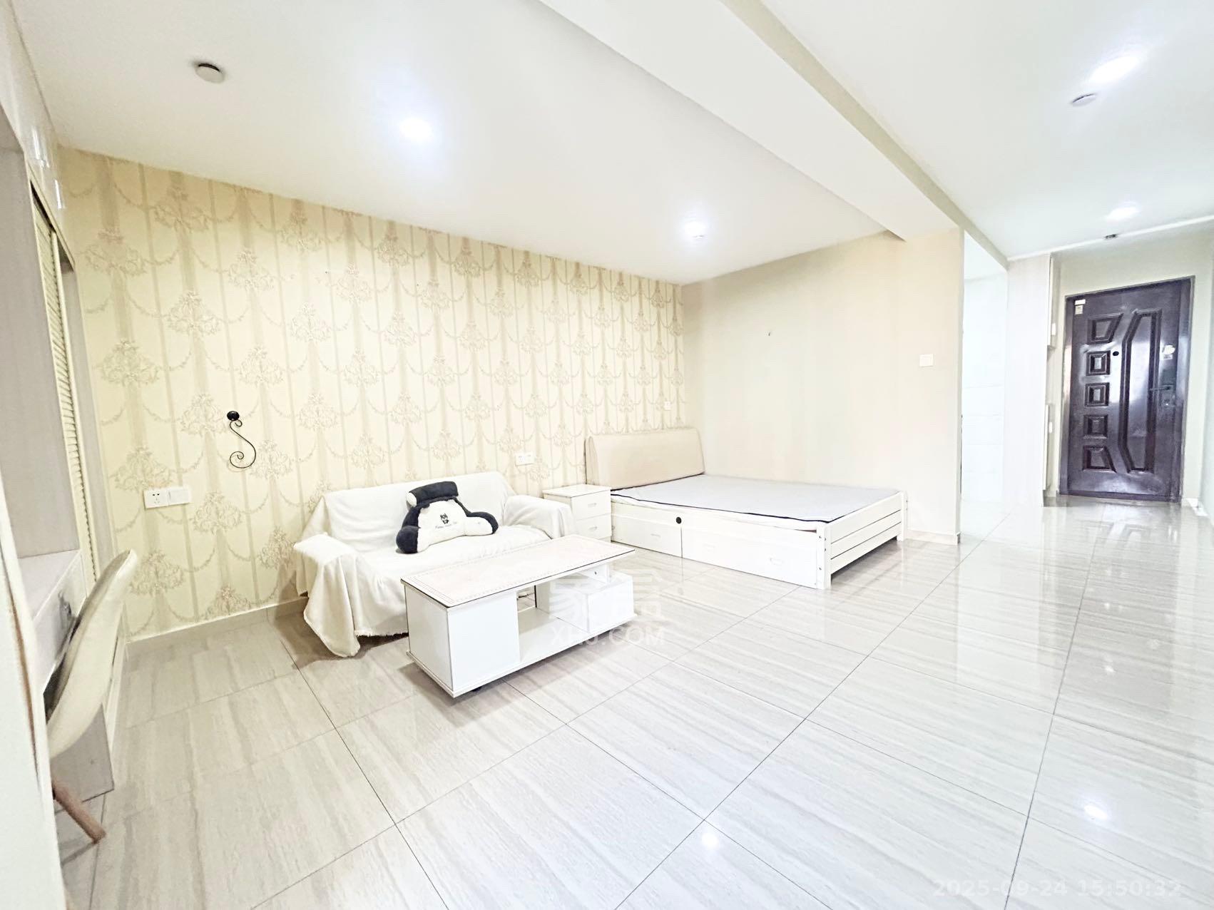 保利国际广场 1室1厅1卫 1700.0元/月 保利国际广场 1室1厅1卫 1700.0元/月室内图