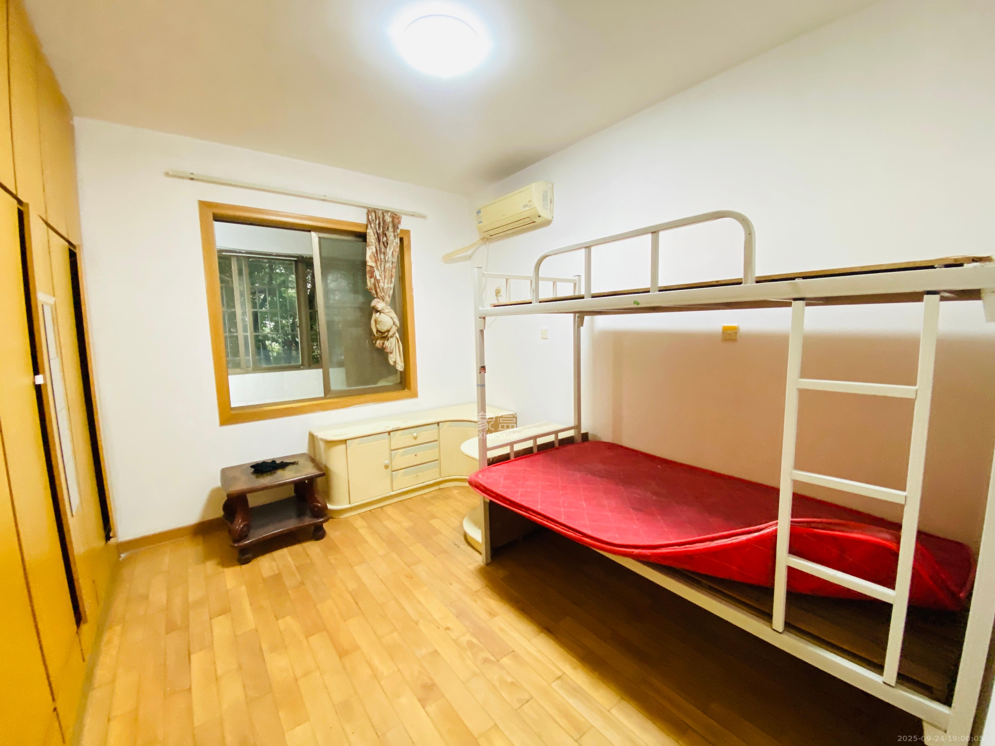 有色金属研究院(湖南有色金属研究院第一、二生活区) 4室2厅1卫 2400.0元/月 有色金属研究院(湖南有色金属研究院第一、二生活区) 4室2厅1卫 2400.0元/月室内图