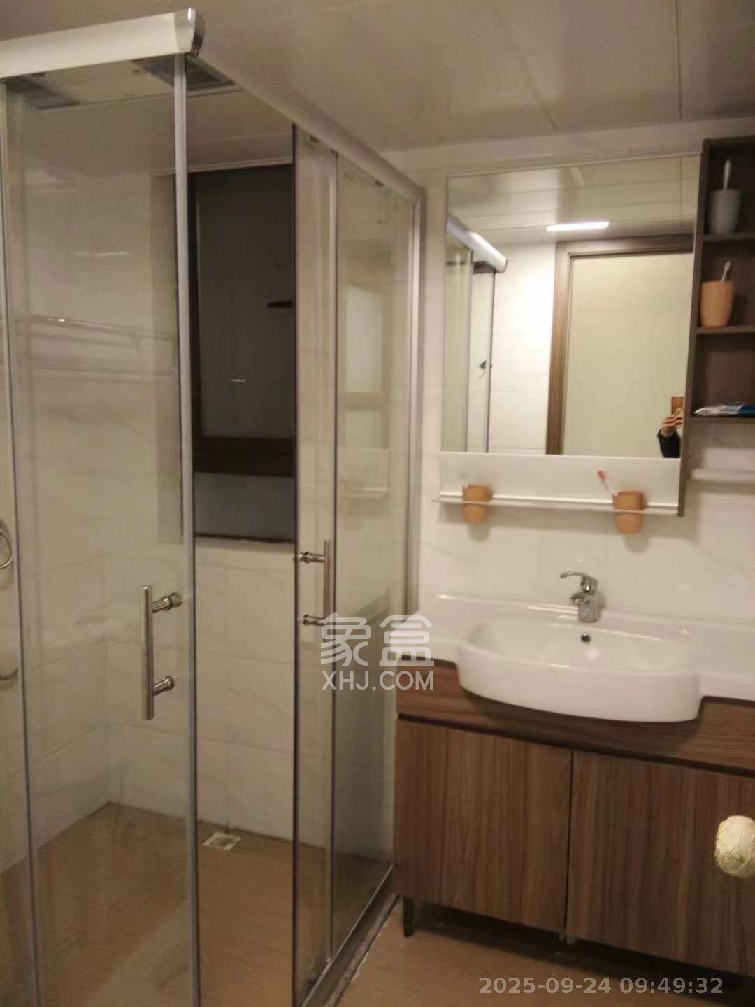 碧桂园公园壹号(凯怡茗苑) 3室2厅1卫 1500.0元/月 碧桂园公园壹号(凯怡茗苑) 3室2厅1卫 1500.0元/月室内图