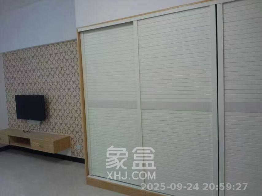 奥克斯广场 1室1厅1卫 1800.0元/月 奥克斯广场 1室1厅1卫 1800.0元/月室内图