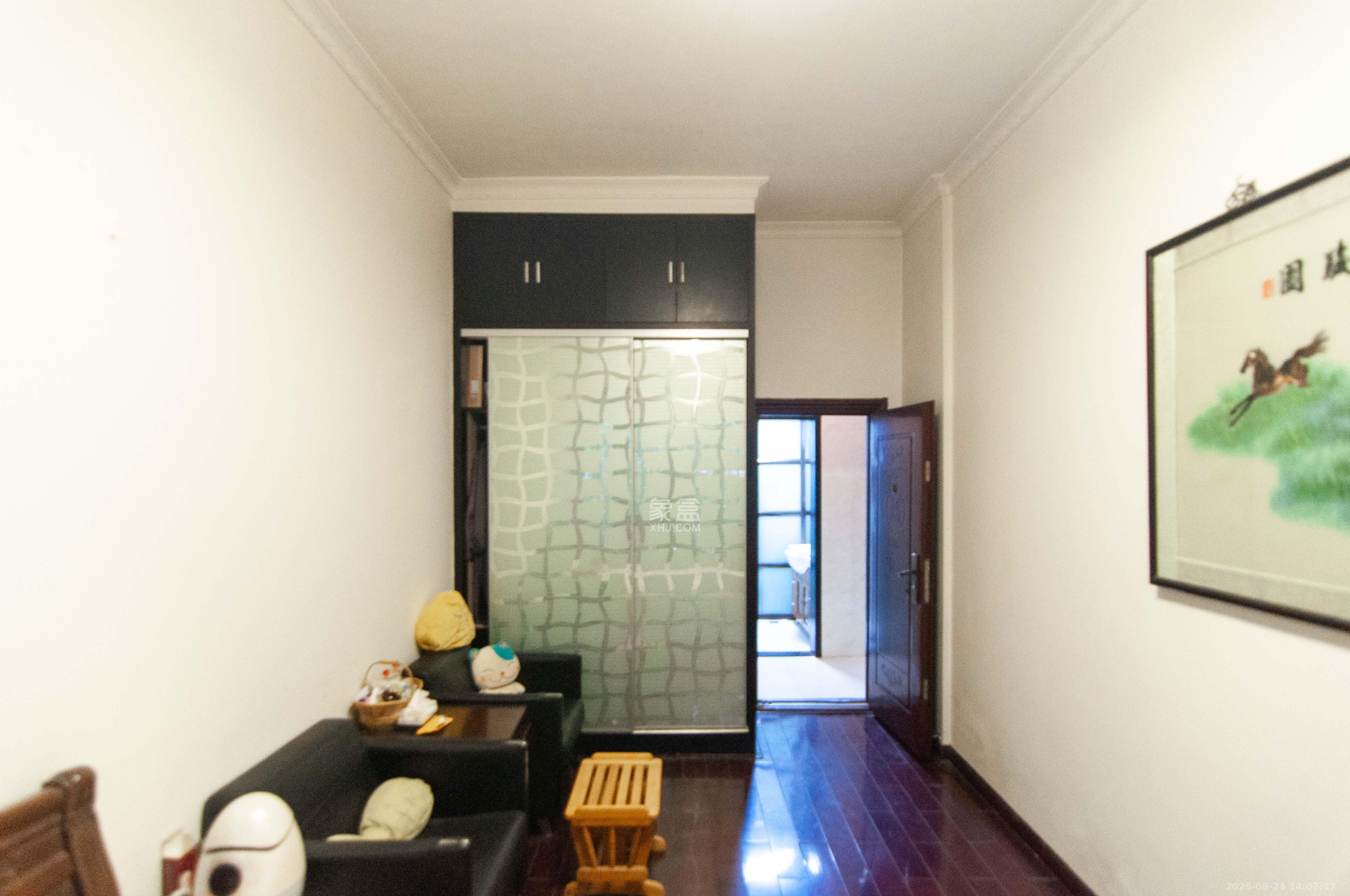 沁园春御院 3室2厅2卫 165.0万 沁园春御院 3室2厅2卫 165.0万其他