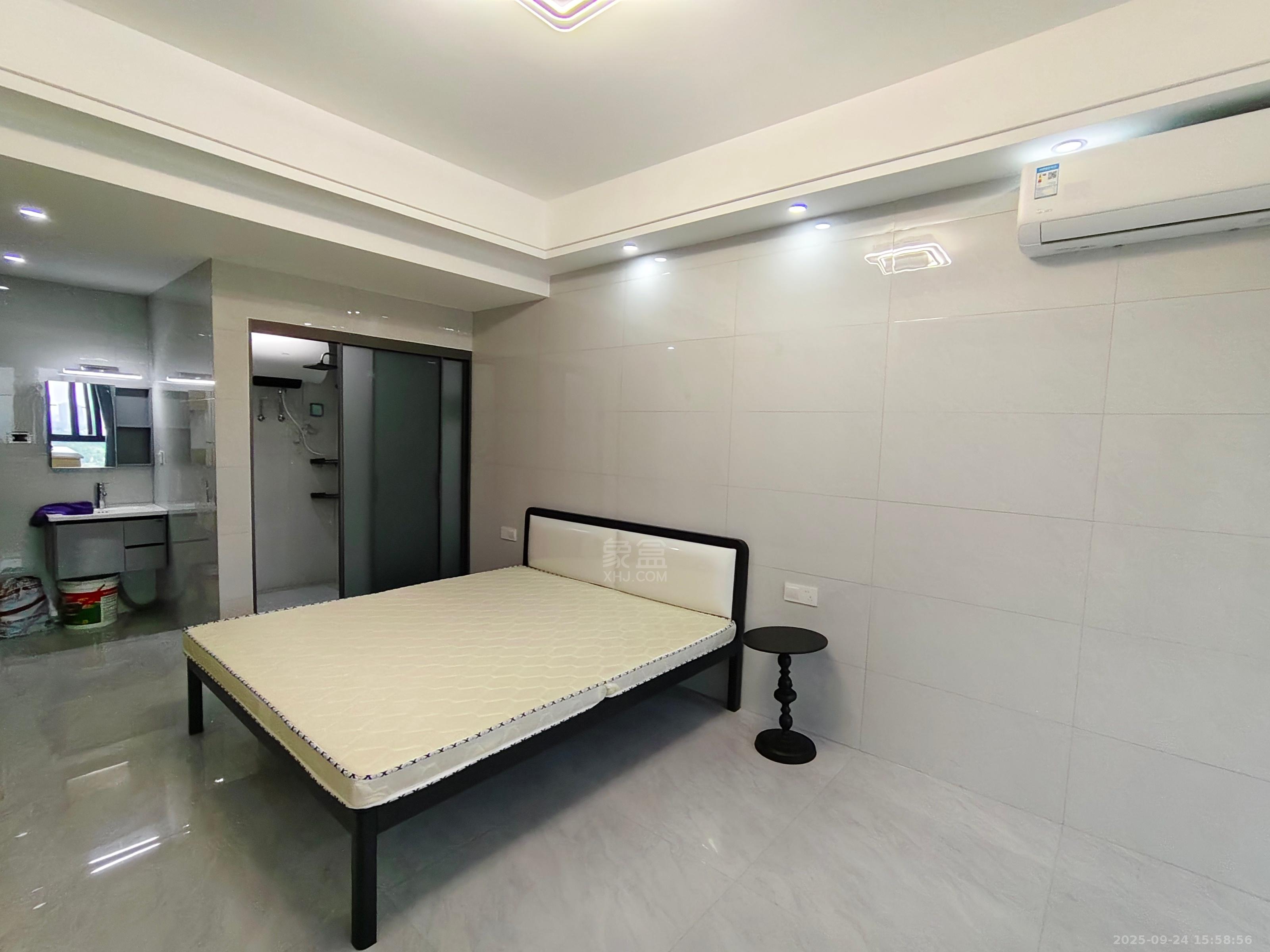 恒大华府 1室0厅0卫 1600.0元/月 恒大华府 1室0厅0卫 1600.0元/月室内图