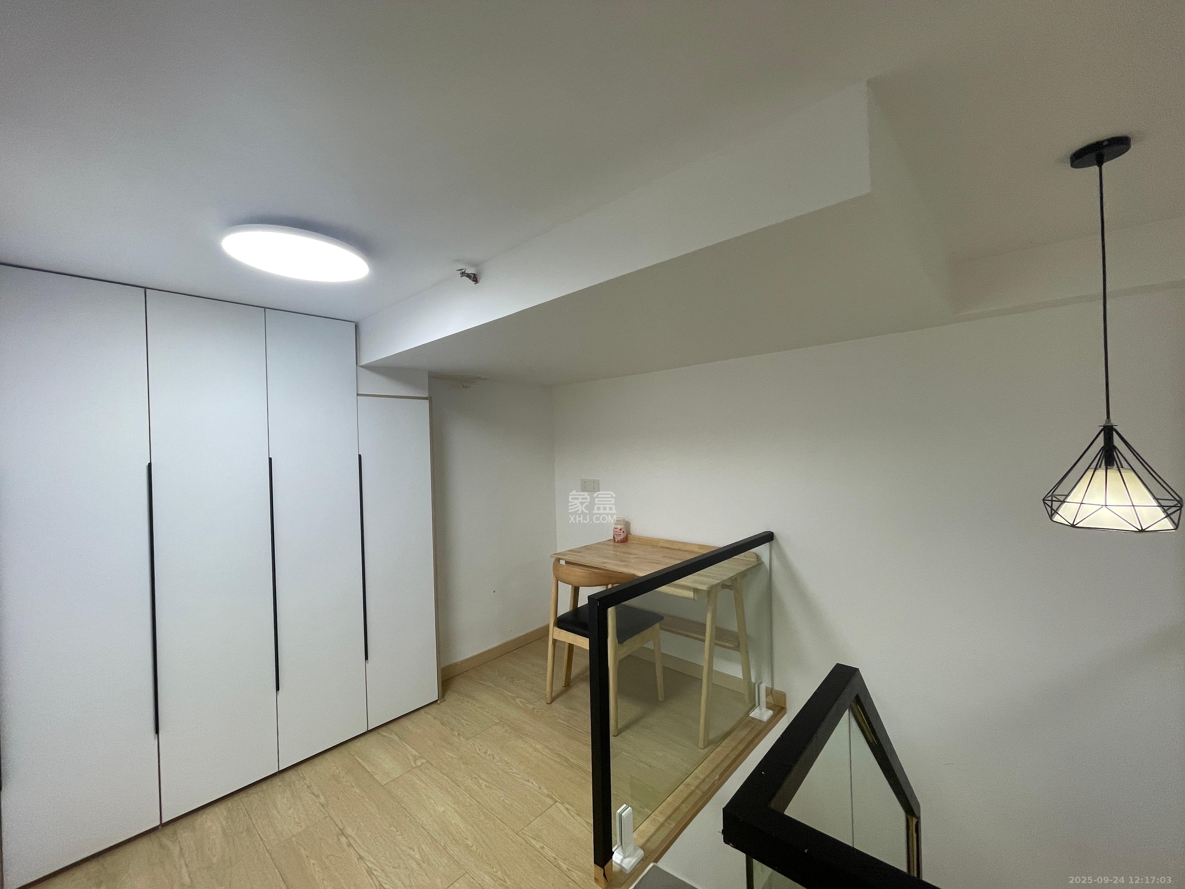 力高凤凰新天 1室0厅0卫 2200.0元/月 力高凤凰新天 1室0厅0卫 2200.0元/月室内图