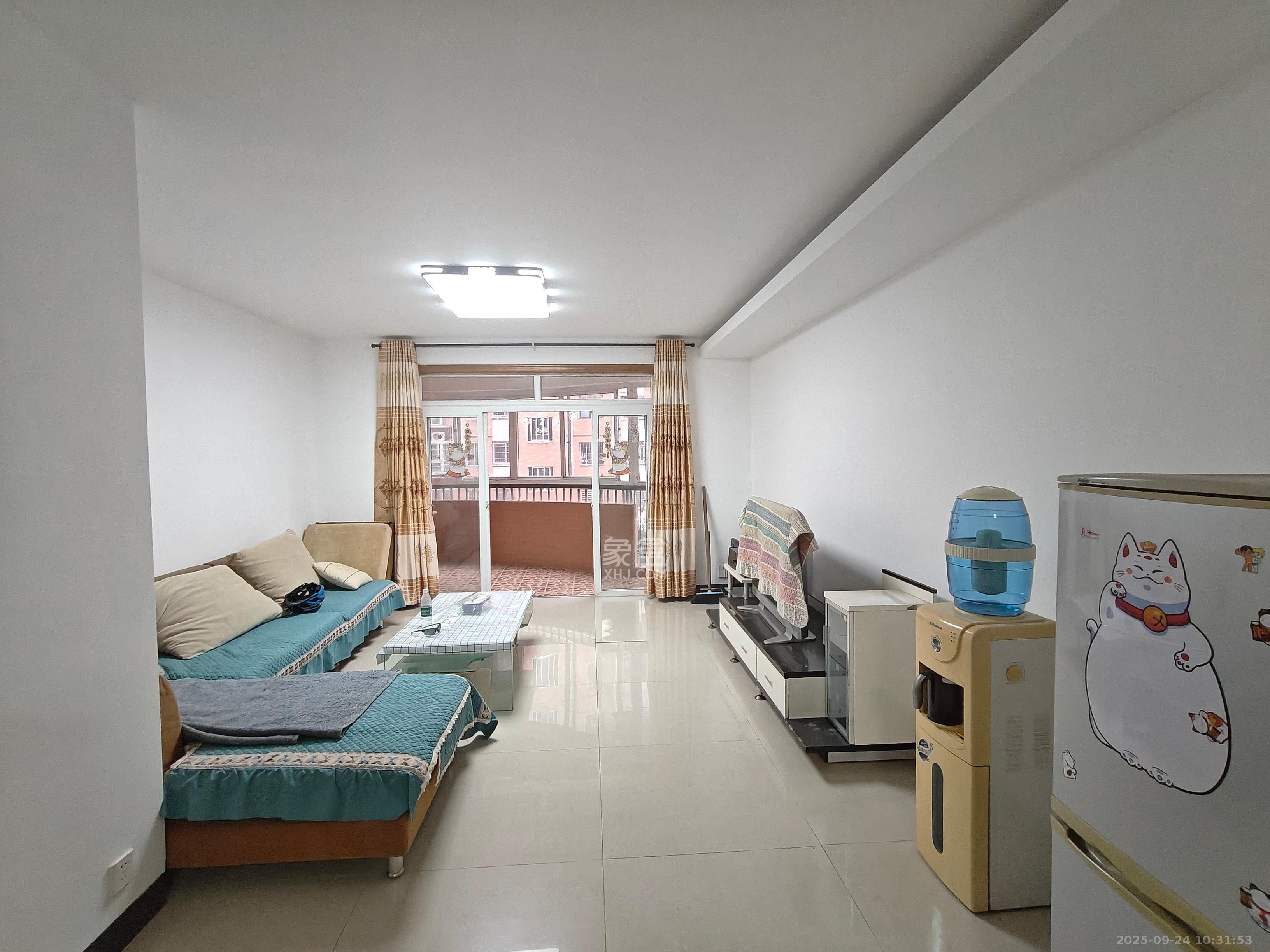 晶华美地 3室2厅1卫 2000.0元/月 晶华美地 3室2厅1卫 2000.0元/月室内图