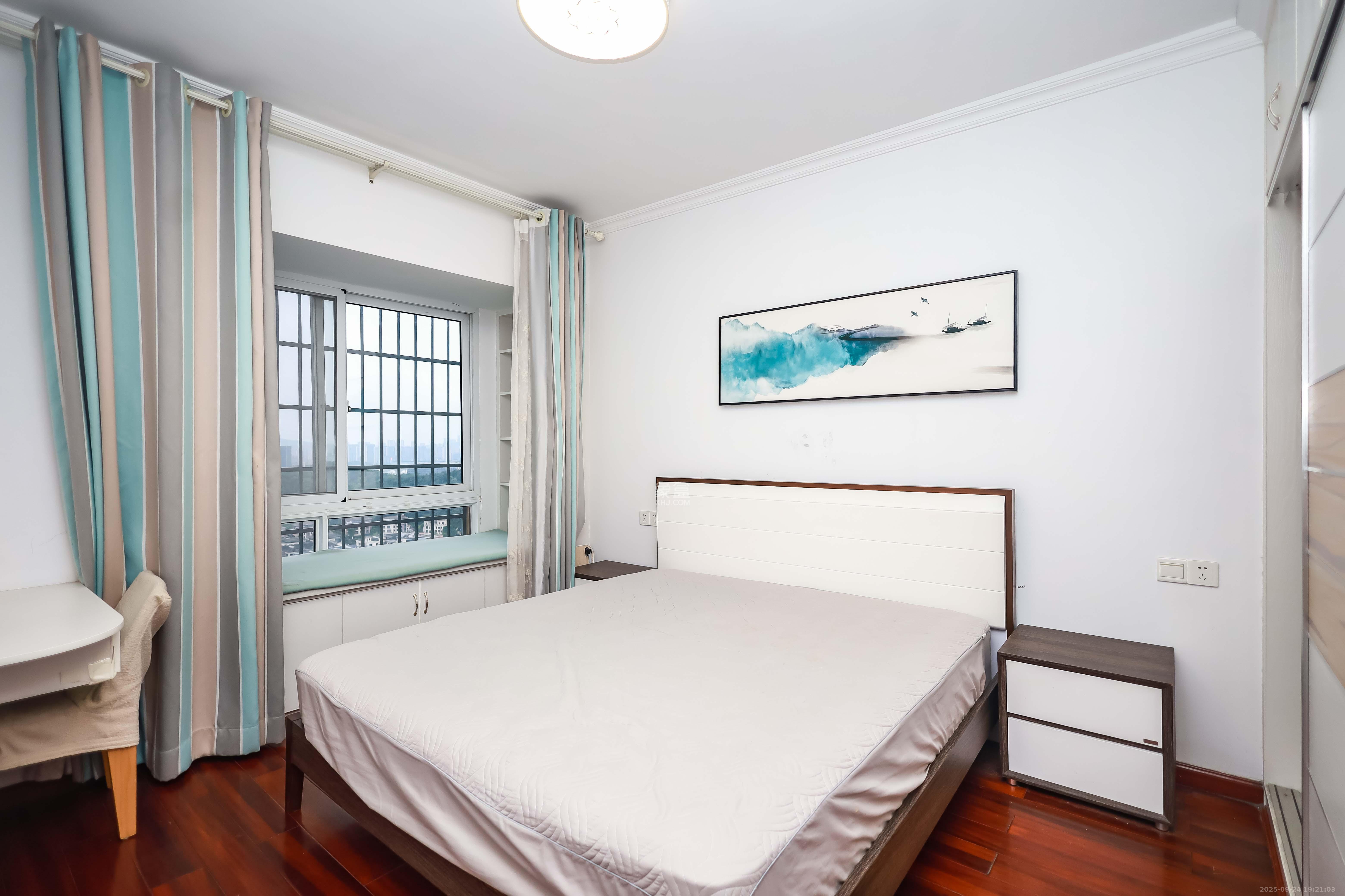 天麓尚层 3室2厅1卫 67.3万 天麓尚层 3室2厅1卫 67.3万卧室