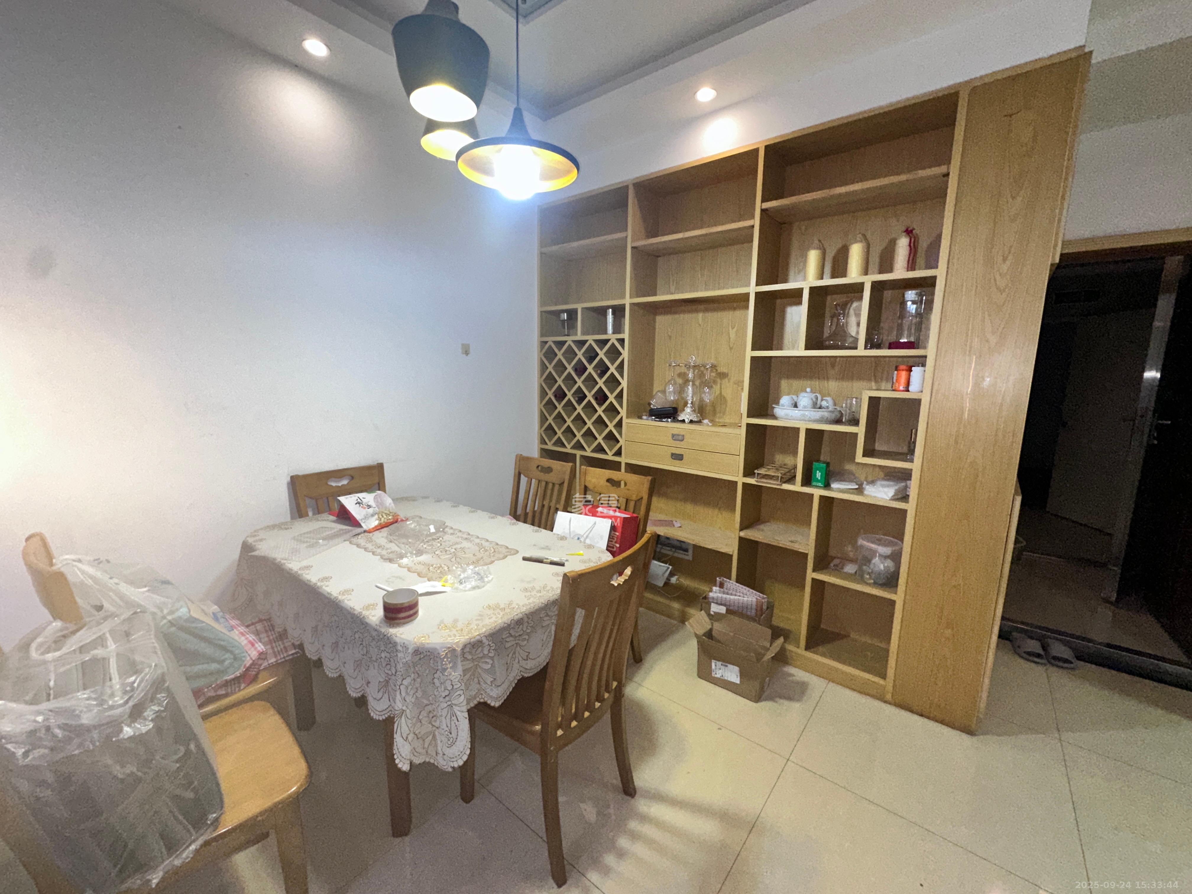 宏聚地中海 2室1厅1卫 1900.0元/月 宏聚地中海 2室1厅1卫 1900.0元/月室内图