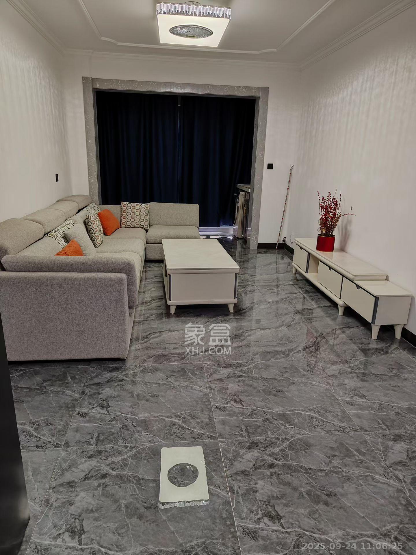 金南家园三期 2室1厅1卫 2300.0元/月 金南家园三期 2室1厅1卫 2300.0元/月室内图