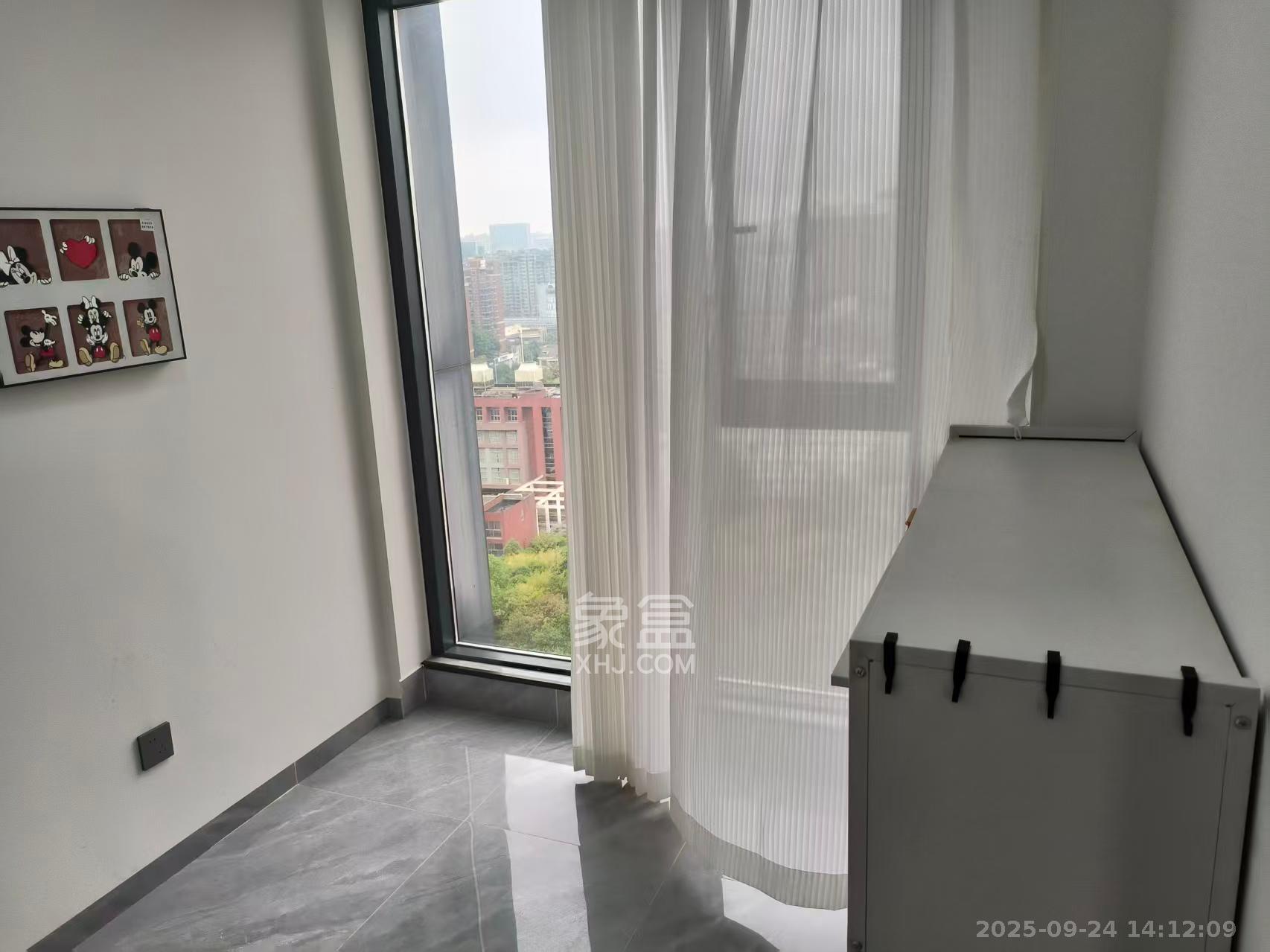 中扬国际 3室2厅1卫 3000.0元/月 中扬国际 3室2厅1卫 3000.0元/月室内图