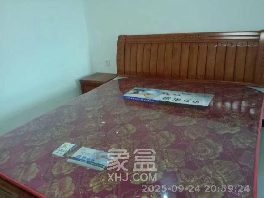 奥克斯广场  1室1厅1卫   1800.00元/月室内图