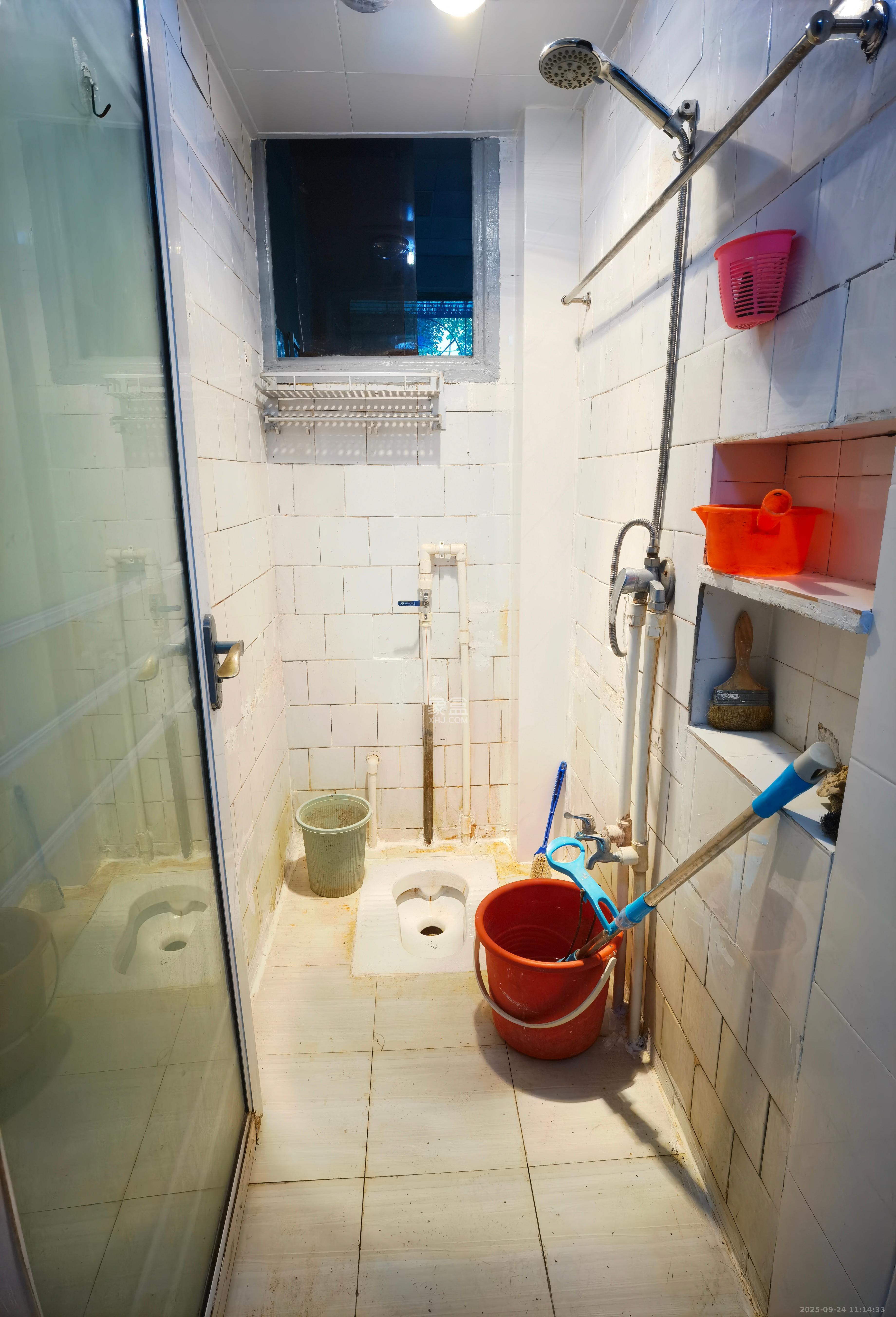 地质中学宿舍  2室2厅1卫    2200.0元/月室内图