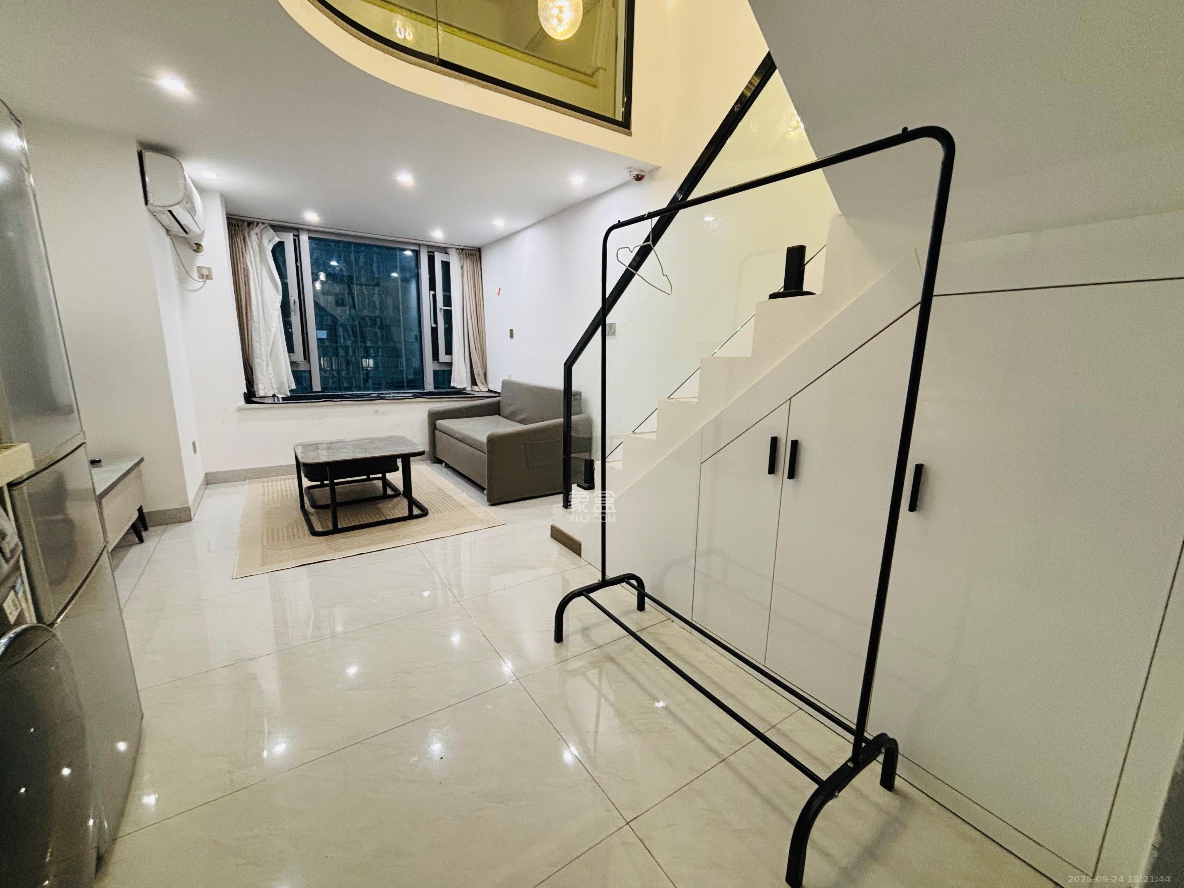 福晟翡翠湾 2室1厅1卫 1800.0元/月 福晟翡翠湾 2室1厅1卫 1800.0元/月室内图