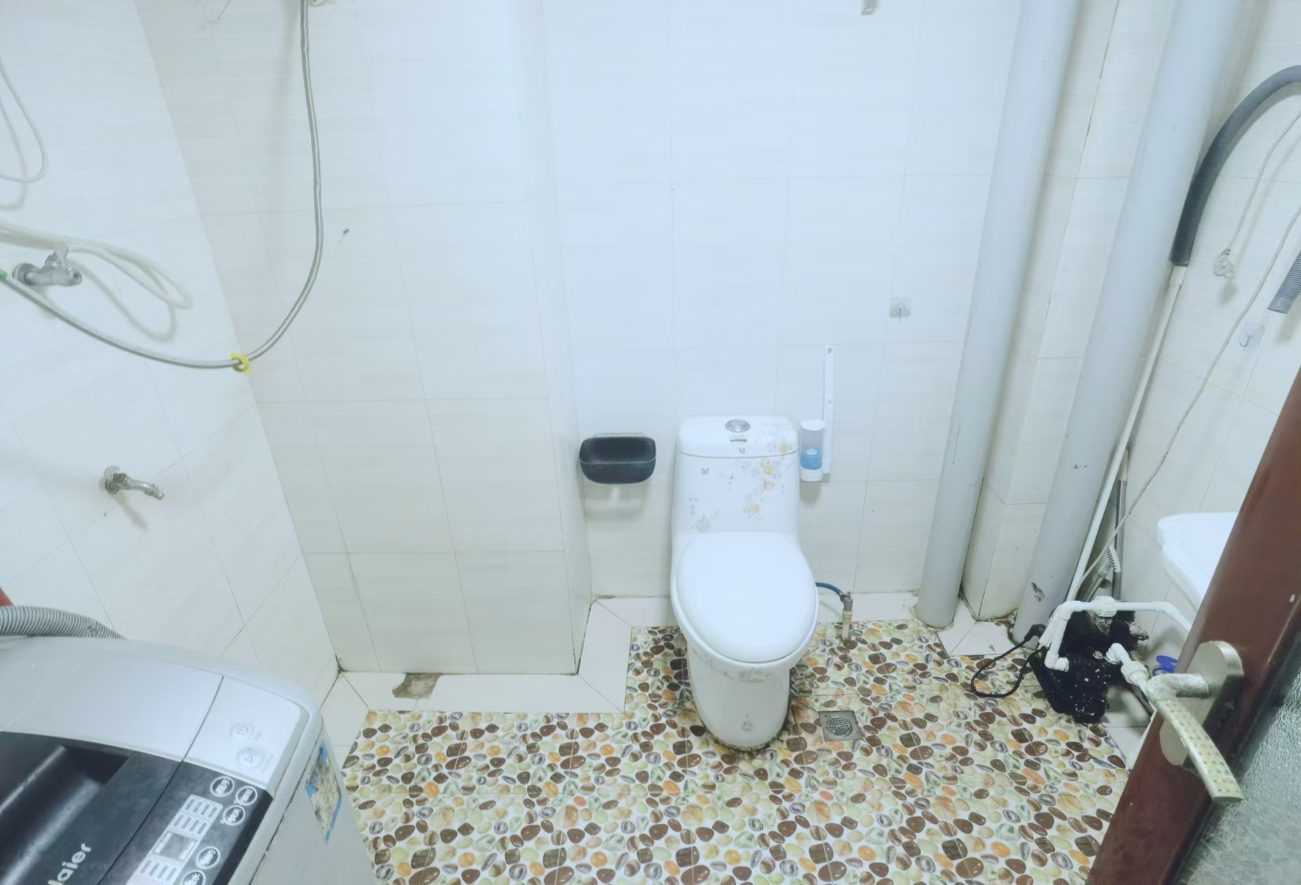 怡昌花园 2室2厅1卫 1700.0元/月 怡昌花园 2室2厅1卫 1700.0元/月室内图