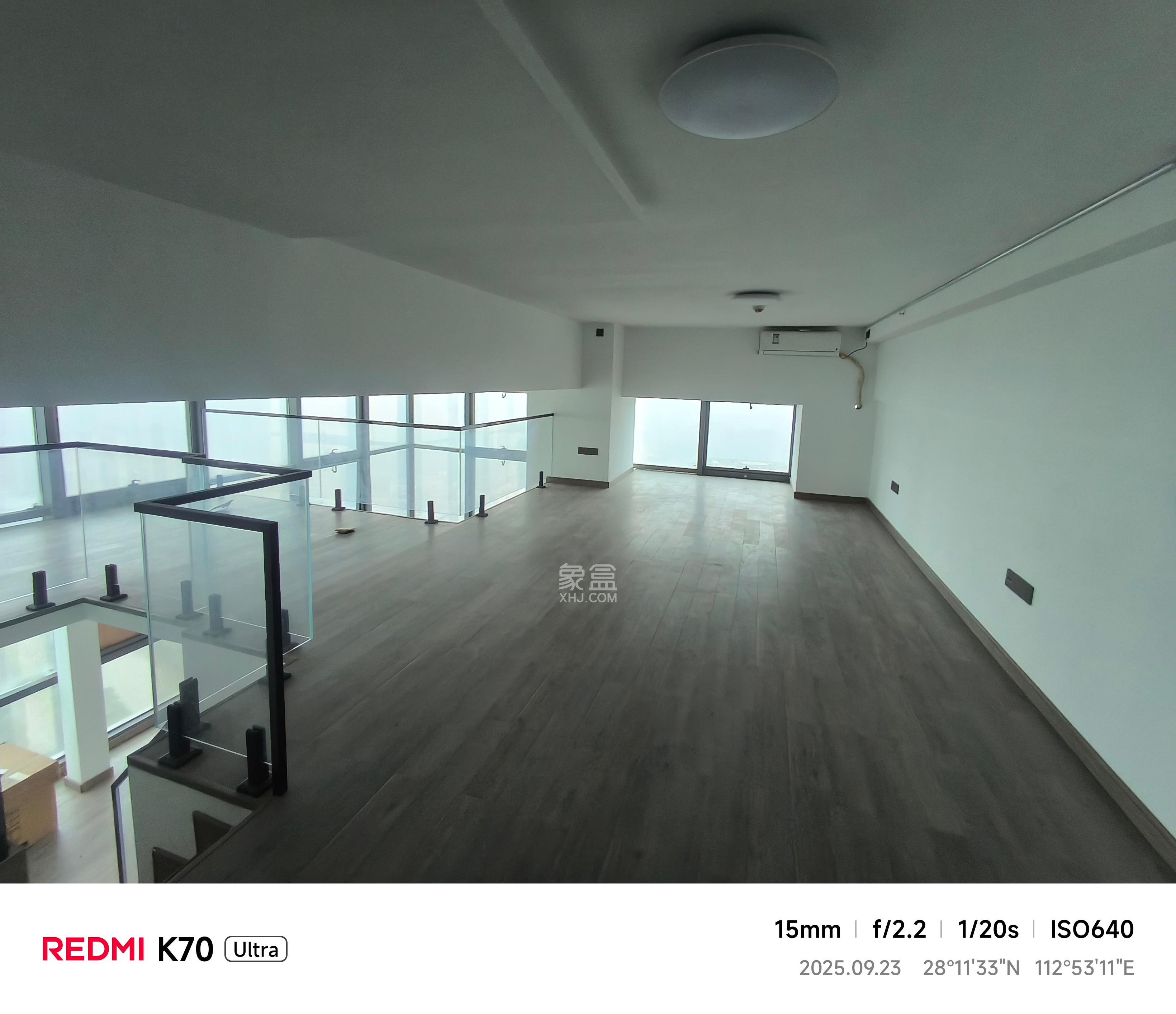 中建宝铂公馆   90.0㎡     7500.00元/月室内图