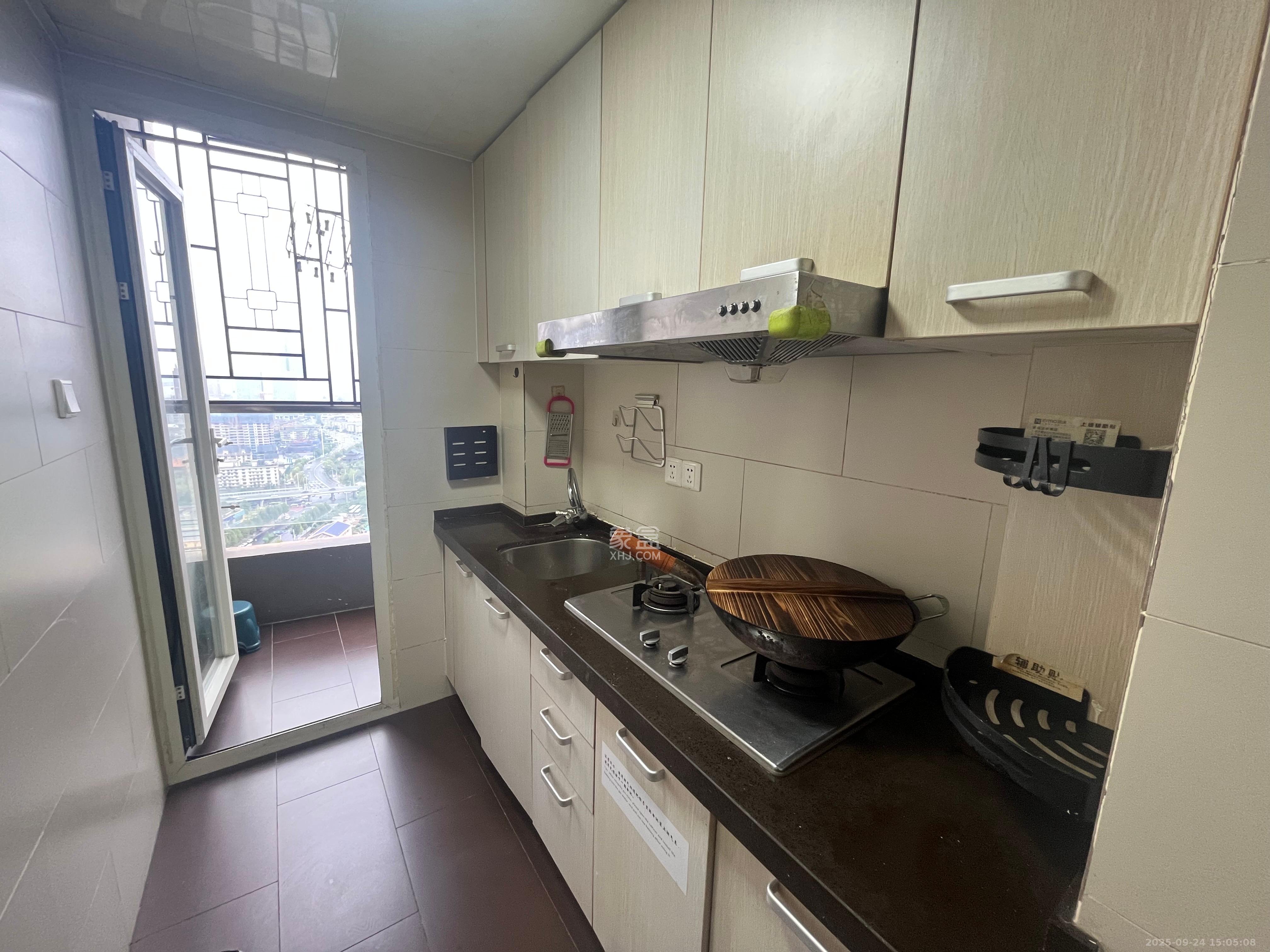 北辰三角洲E5区 1室1厅1卫 2000.0元/月 北辰三角洲E5区 1室1厅1卫 2000.0元/月室内图