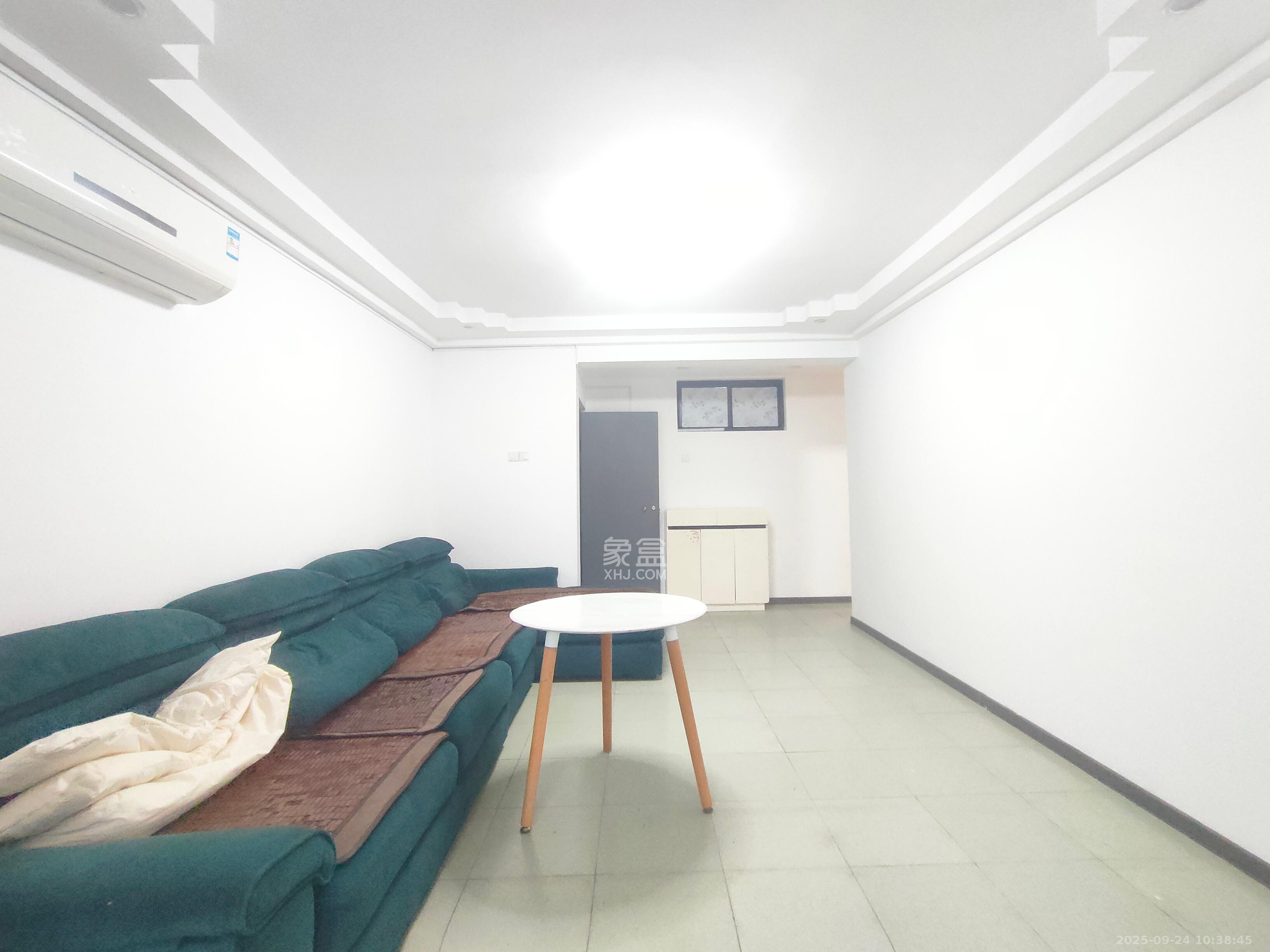 便河边社区  3室2厅1卫    2800.0元/月室内图
