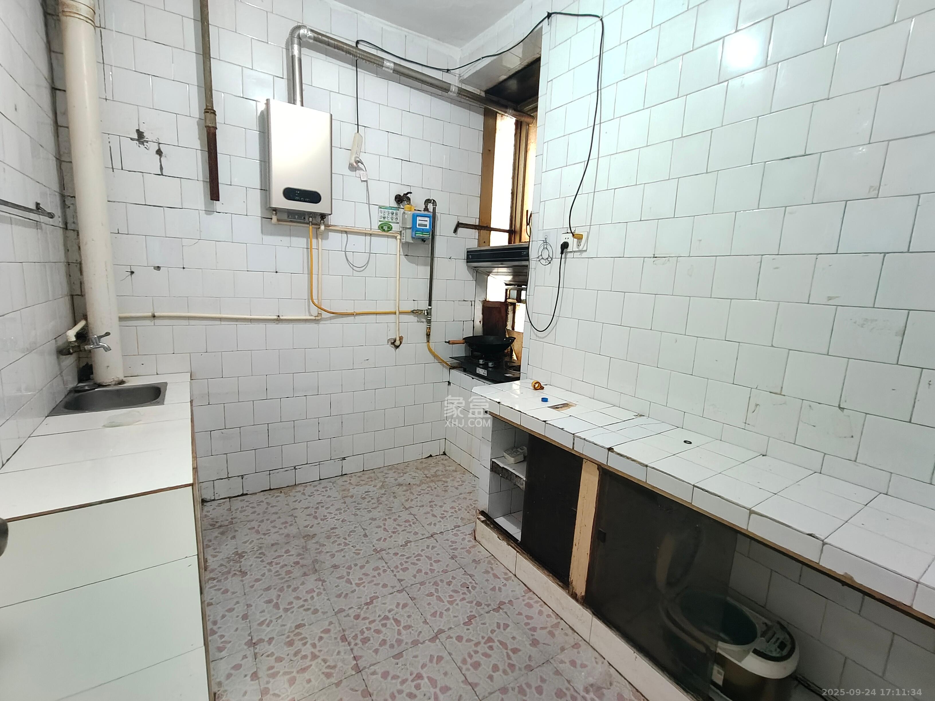 五一东村  3室1厅1卫    2000.0元/月室内图