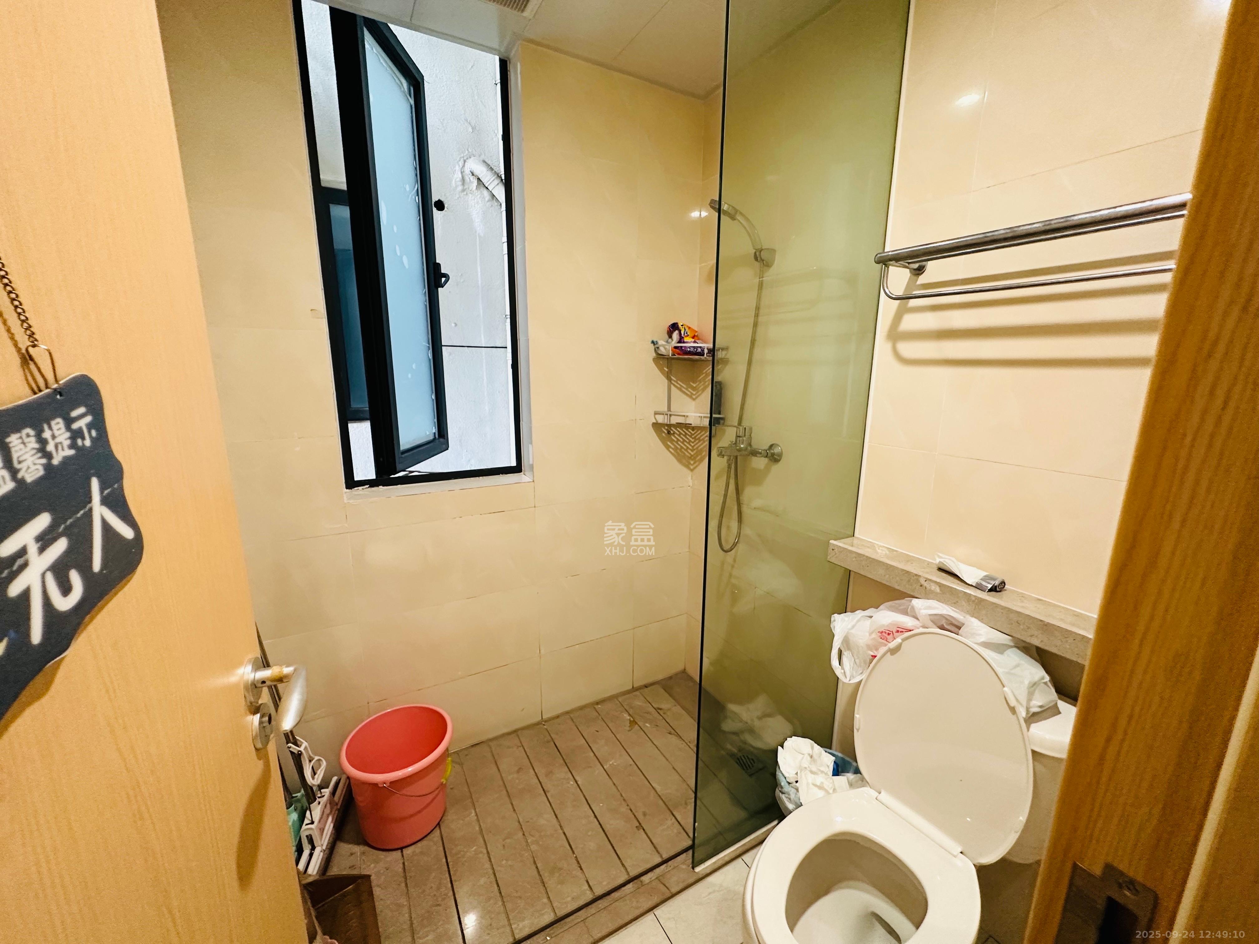 启迪协信中心 2室2厅1卫 2600.0元/月 启迪协信中心 2室2厅1卫 2600.0元/月室内图