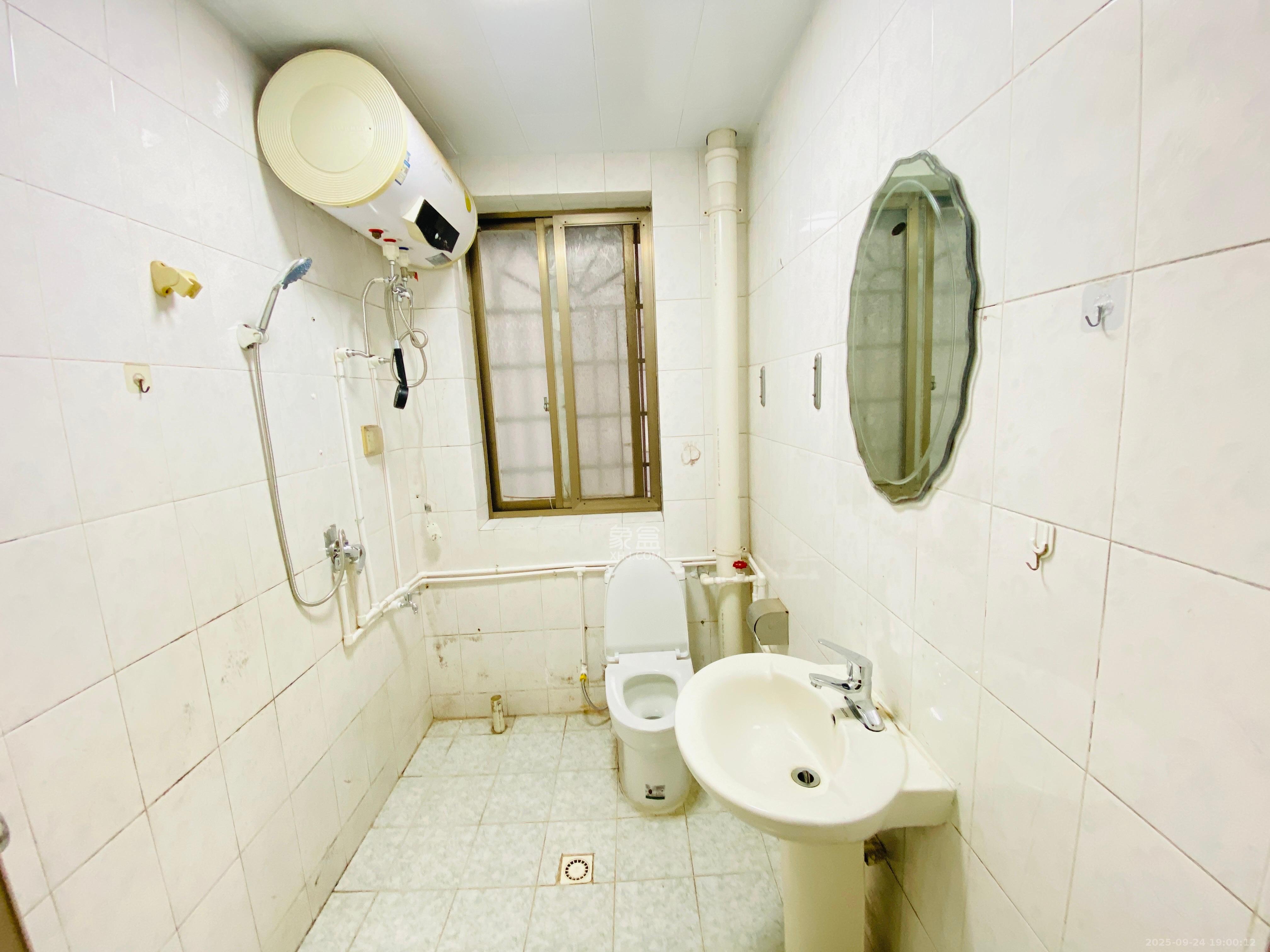 有色金属研究院（湖南有色金属研究院第一、二生活区）  4室2厅1卫    2400.0元/月室内图