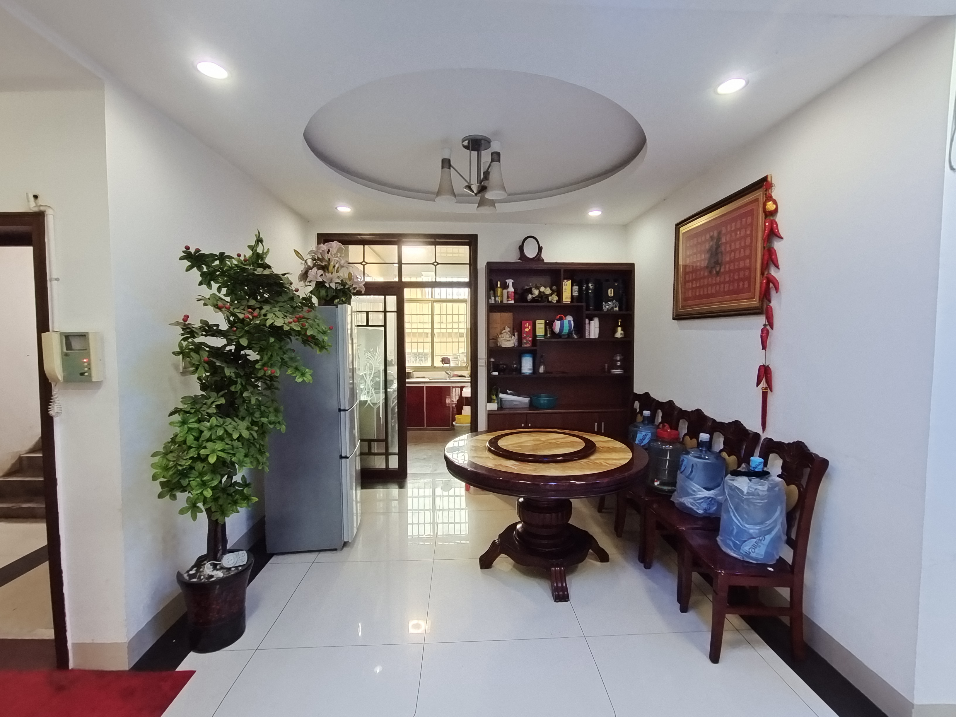 东方金林 1室0厅0卫 39.8万 东方金林 1室0厅0卫 39.8万客厅