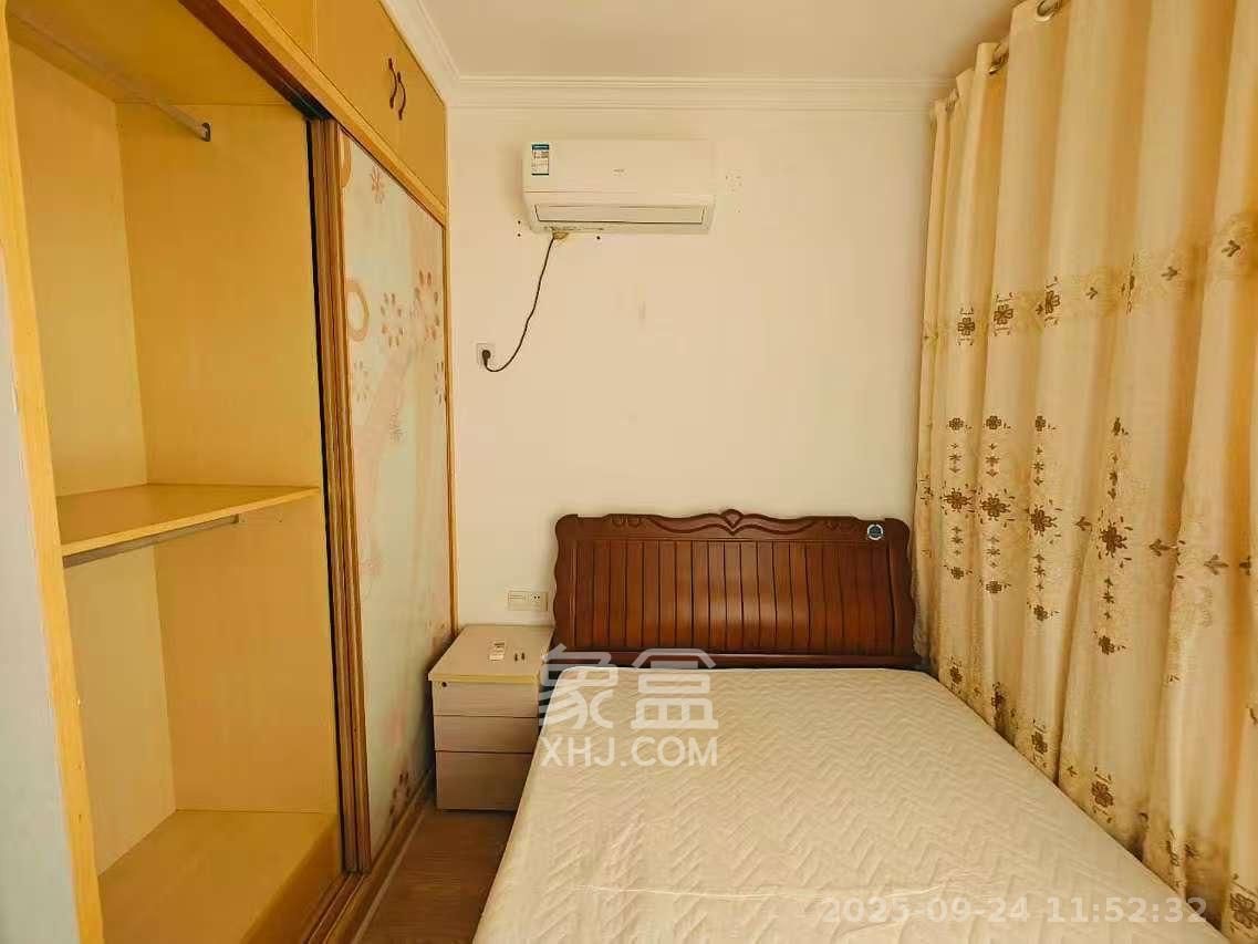 上河国际C区 3室2厅1卫 2600.0元/月 上河国际C区 3室2厅1卫 2600.0元/月室内图