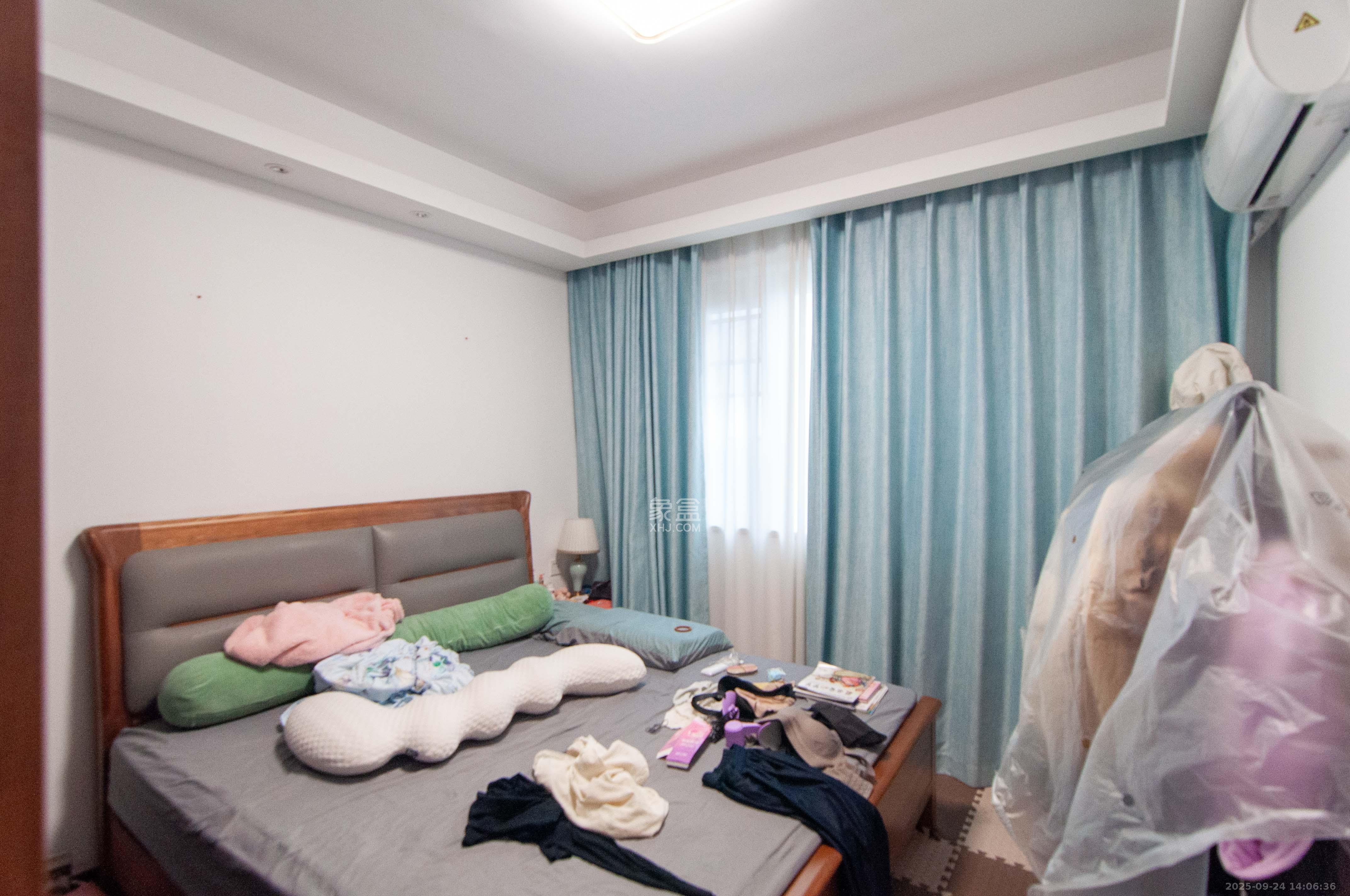 旭辉都会山  3室2厅2卫    185.0万其他