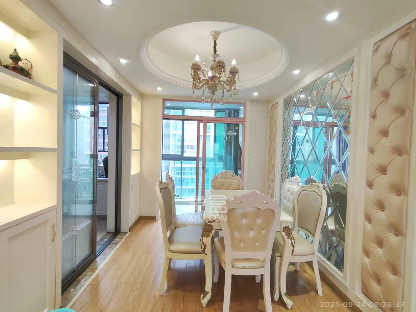 新城新世界一二三期  3室2厅2卫    3800.0元/月室内图