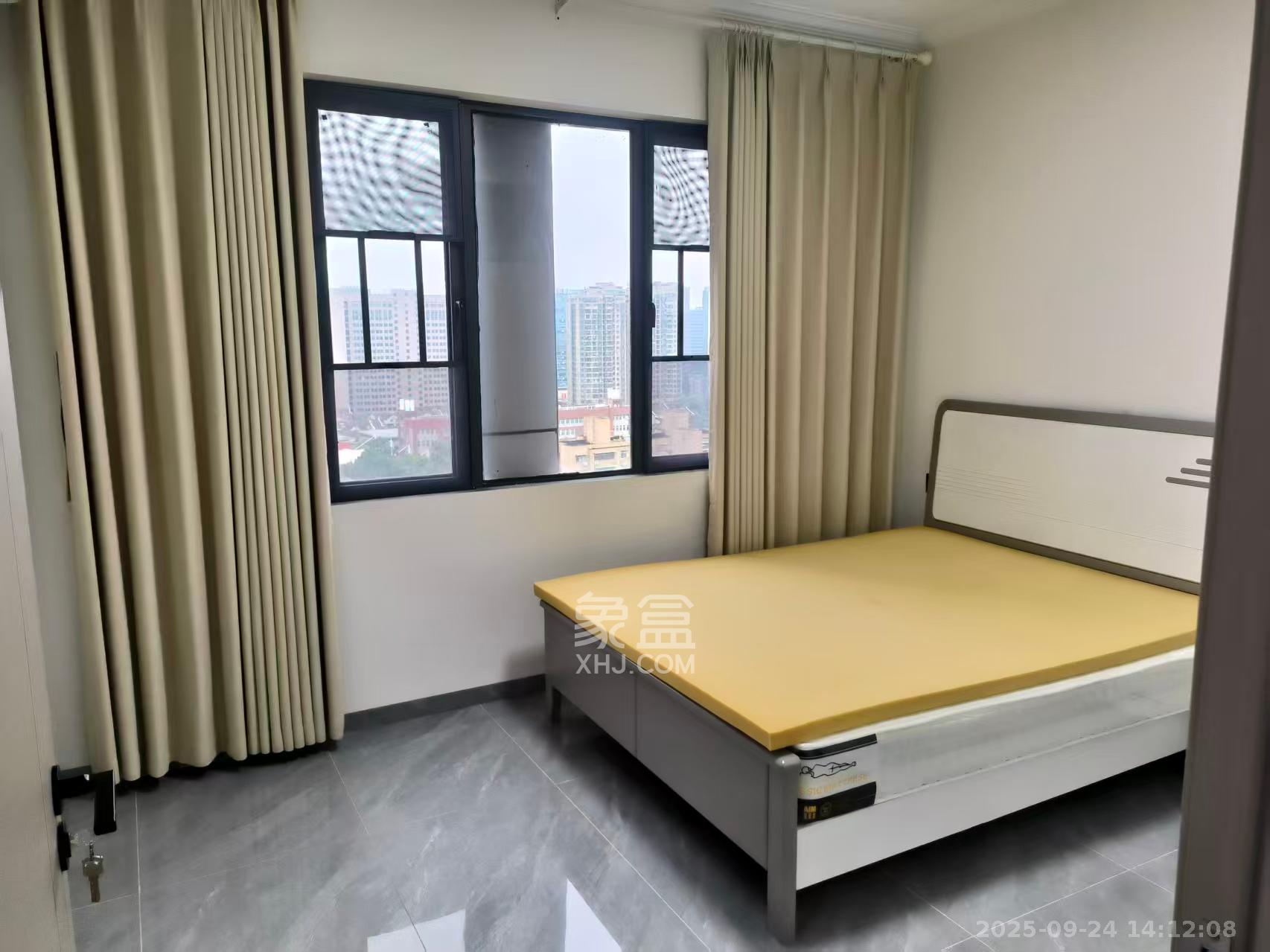 中扬国际  3室2厅1卫    3000.0元/月室内图