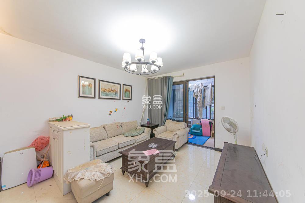 绿地公馆(绿地名邸) 2室2厅1卫 1500.0元/月 绿地公馆(绿地名邸) 2室2厅1卫 1500.0元/月室内图