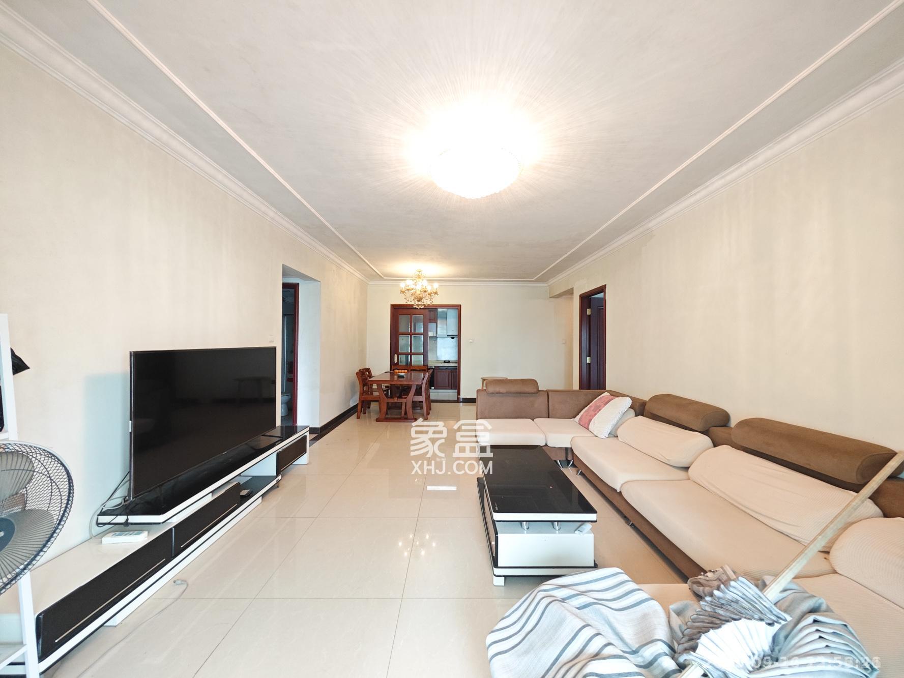 恒大城 4室2厅2卫 2800.0元/月 恒大城 4室2厅2卫 2800.0元/月室内图