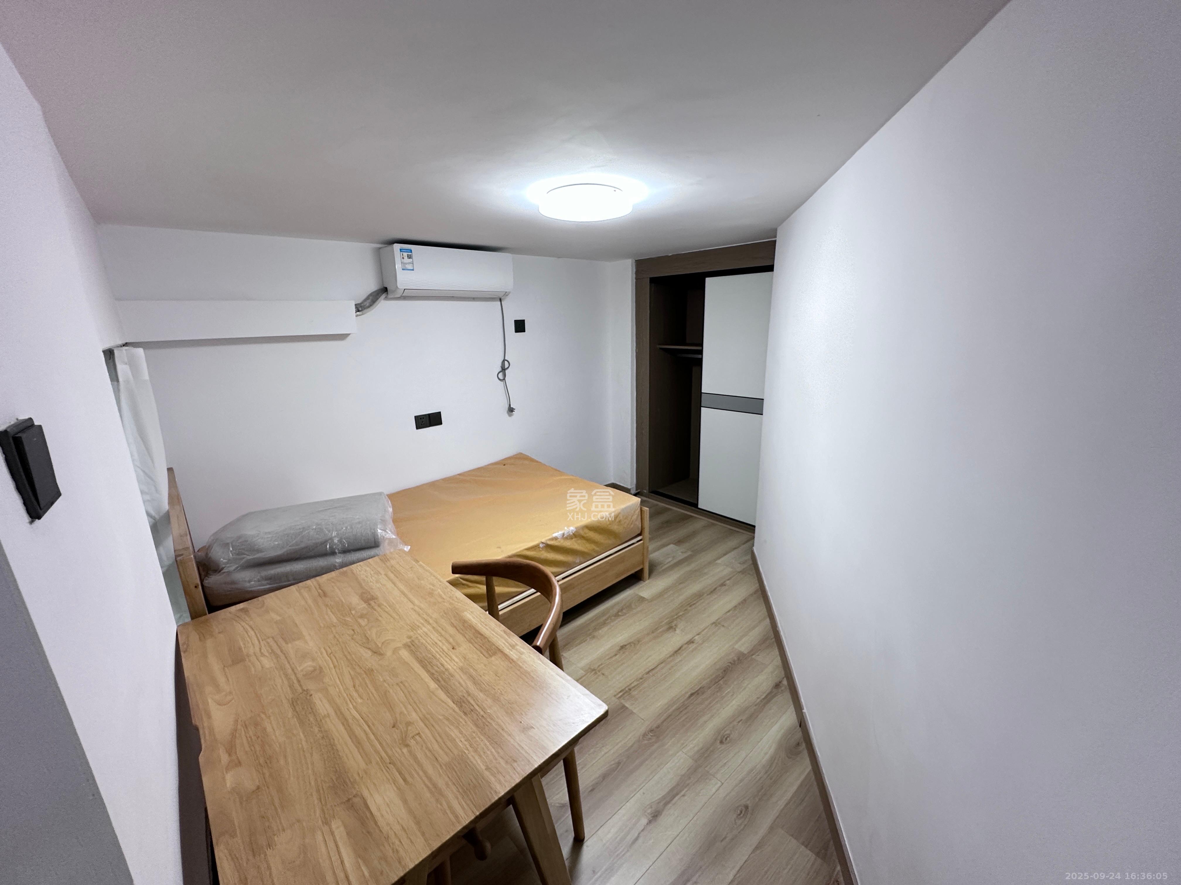 绿地长沙城际空间站(绿地新里佳苑) 1室0厅0卫 2100.0元/月 绿地长沙城际空间站(绿地新里佳苑) 1室0厅0卫 2100.0元/月室内图