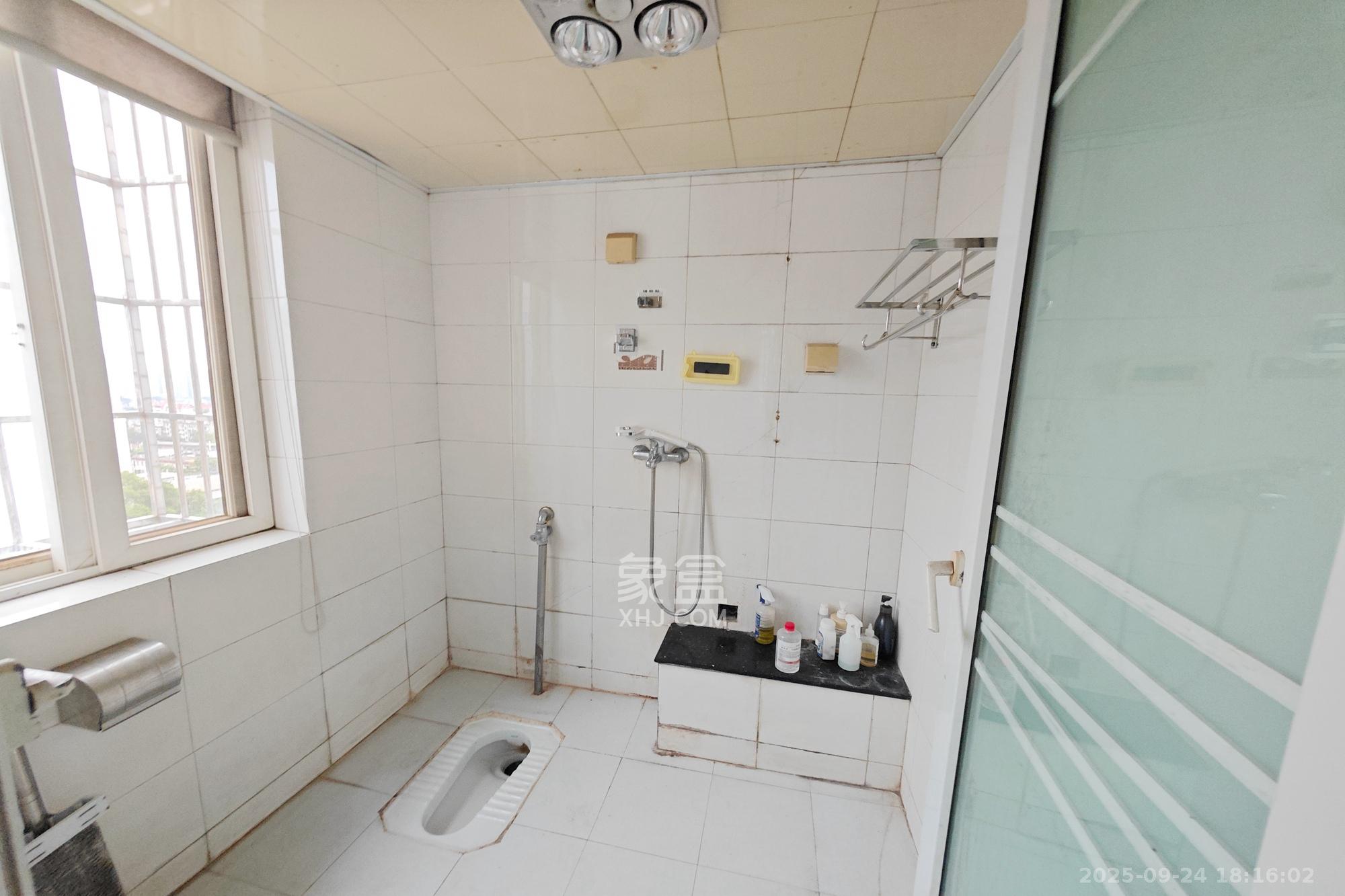 鑫天鑫城 4室2厅2卫 125.0万 鑫天鑫城 4室2厅2卫 125.0万其他