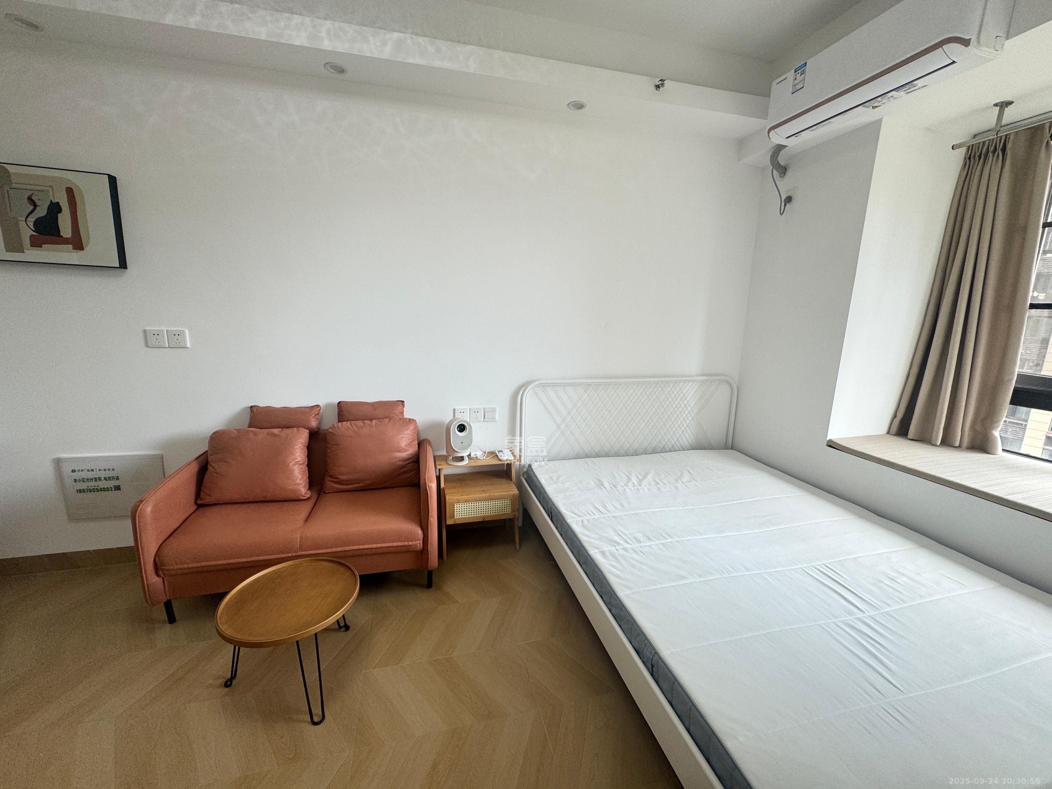 保利海德公园 1室1厅1卫 1800.0元/月 保利海德公园 1室1厅1卫 1800.0元/月室内图