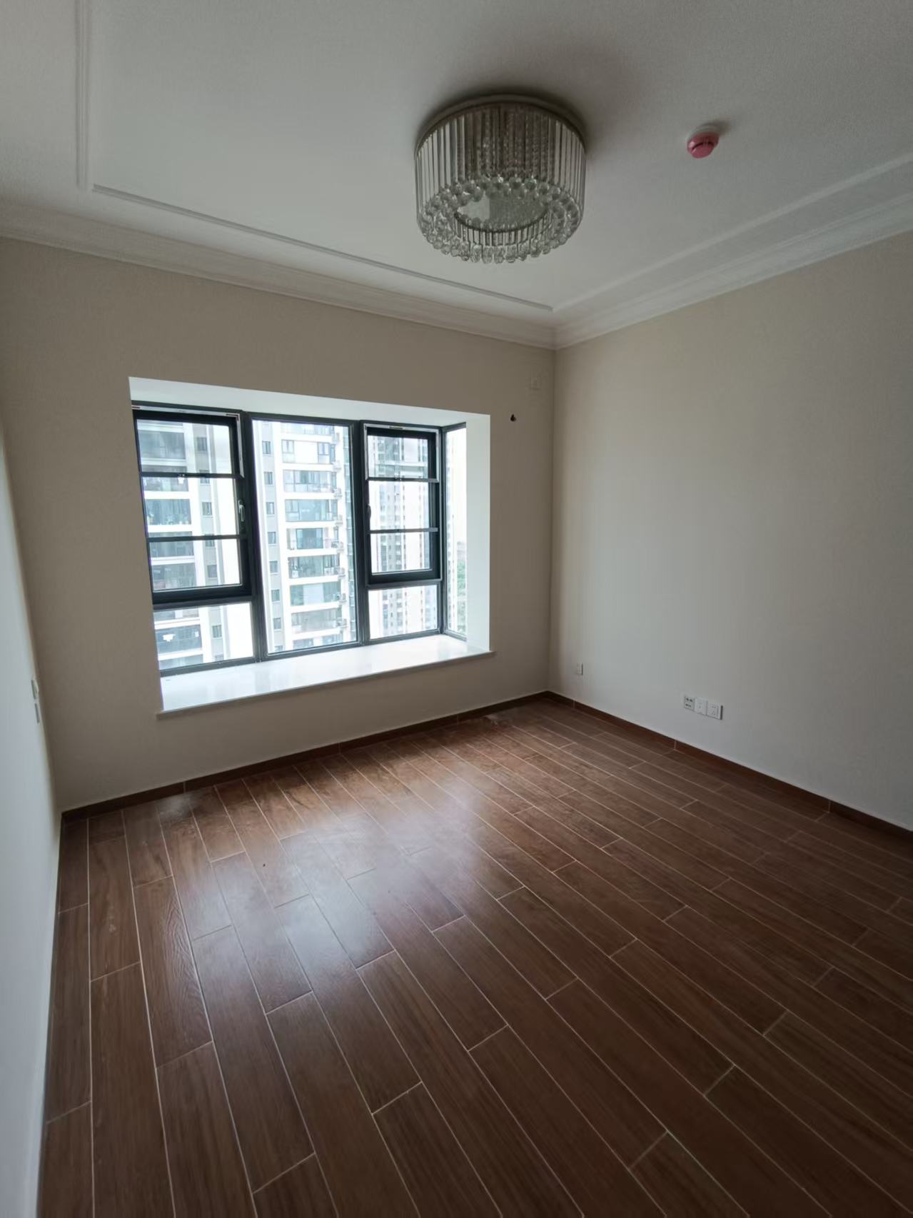 恒大美丽沙天宸湾 3室1厅1卫 3500.0元/月 恒大美丽沙天宸湾 3室1厅1卫 3500.0元/月室内图