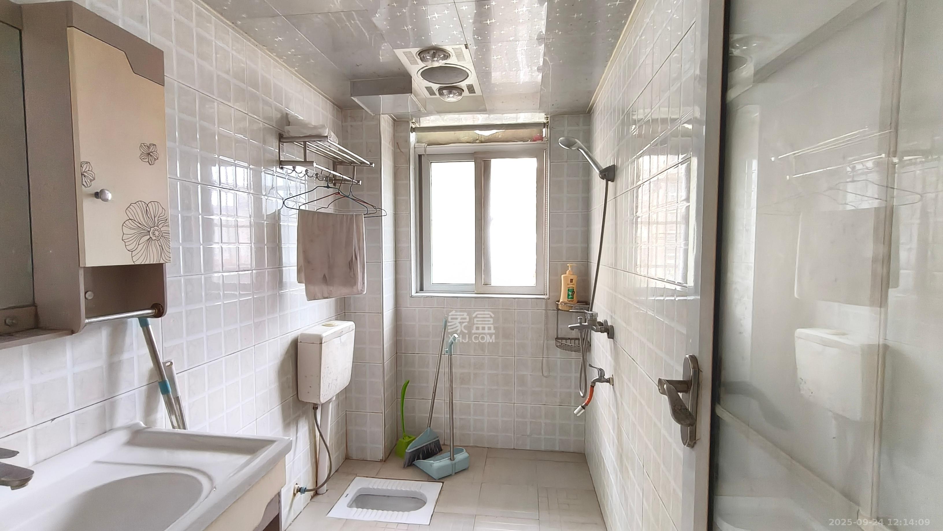 谷山乐园二期 3室2厅1卫 1900.0元/月 谷山乐园二期 3室2厅1卫 1900.0元/月室内图