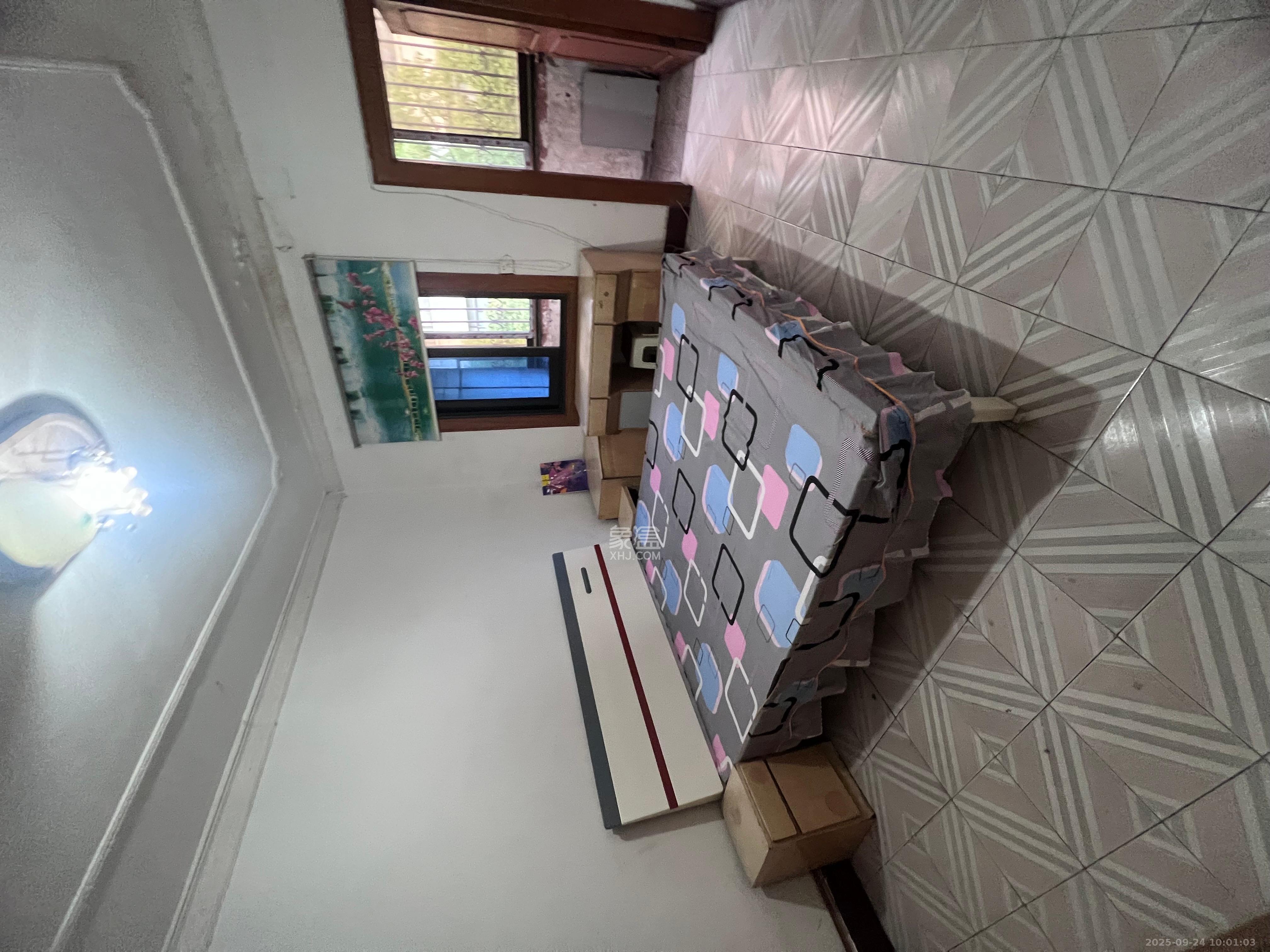 五一东村 1室0厅1卫 1000.0元/月 五一东村 1室0厅1卫 1000.0元/月室内图