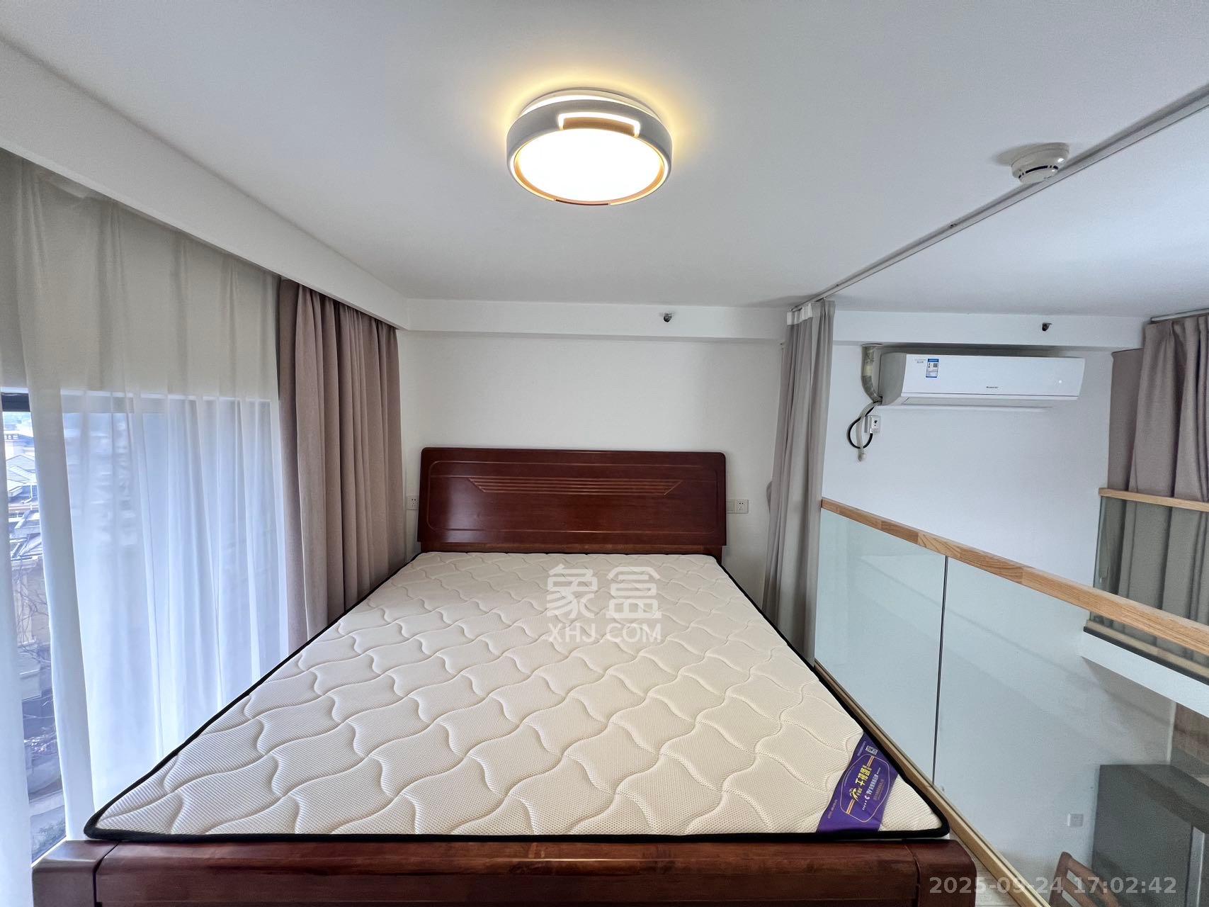 藏珑湖上公馆 1室1厅1卫 2000.0元/月 藏珑湖上公馆 1室1厅1卫 2000.0元/月室内图