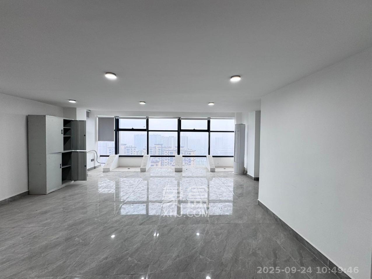 裕天国际商汇中心 1室1厅1卫 3000.0元/月 裕天国际商汇中心 1室1厅1卫 3000.0元/月室内图