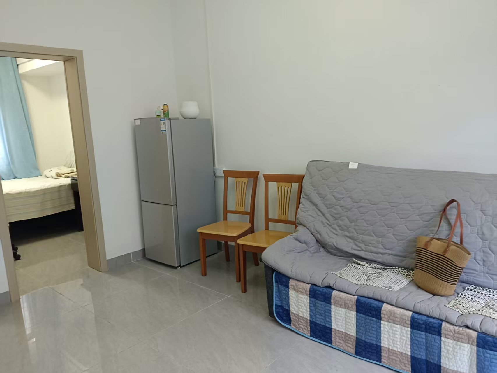 梓园社区(麻纺厂宿舍) 2室1厅1卫 880.0元/月 梓园社区(麻纺厂宿舍) 2室1厅1卫 880.0元/月室内图