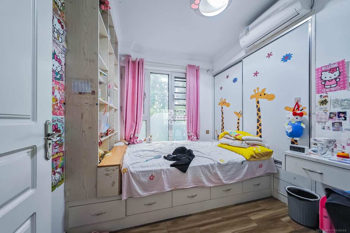 绿地之窗 4室2厅2卫 122.0万 绿地之窗 4室2厅2卫 122.0万卧室