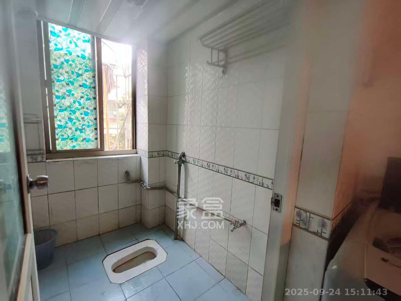 桔洲新苑(观沙岭) 3室2厅2卫 2100.0元/月 桔洲新苑(观沙岭) 3室2厅2卫 2100.0元/月室内图