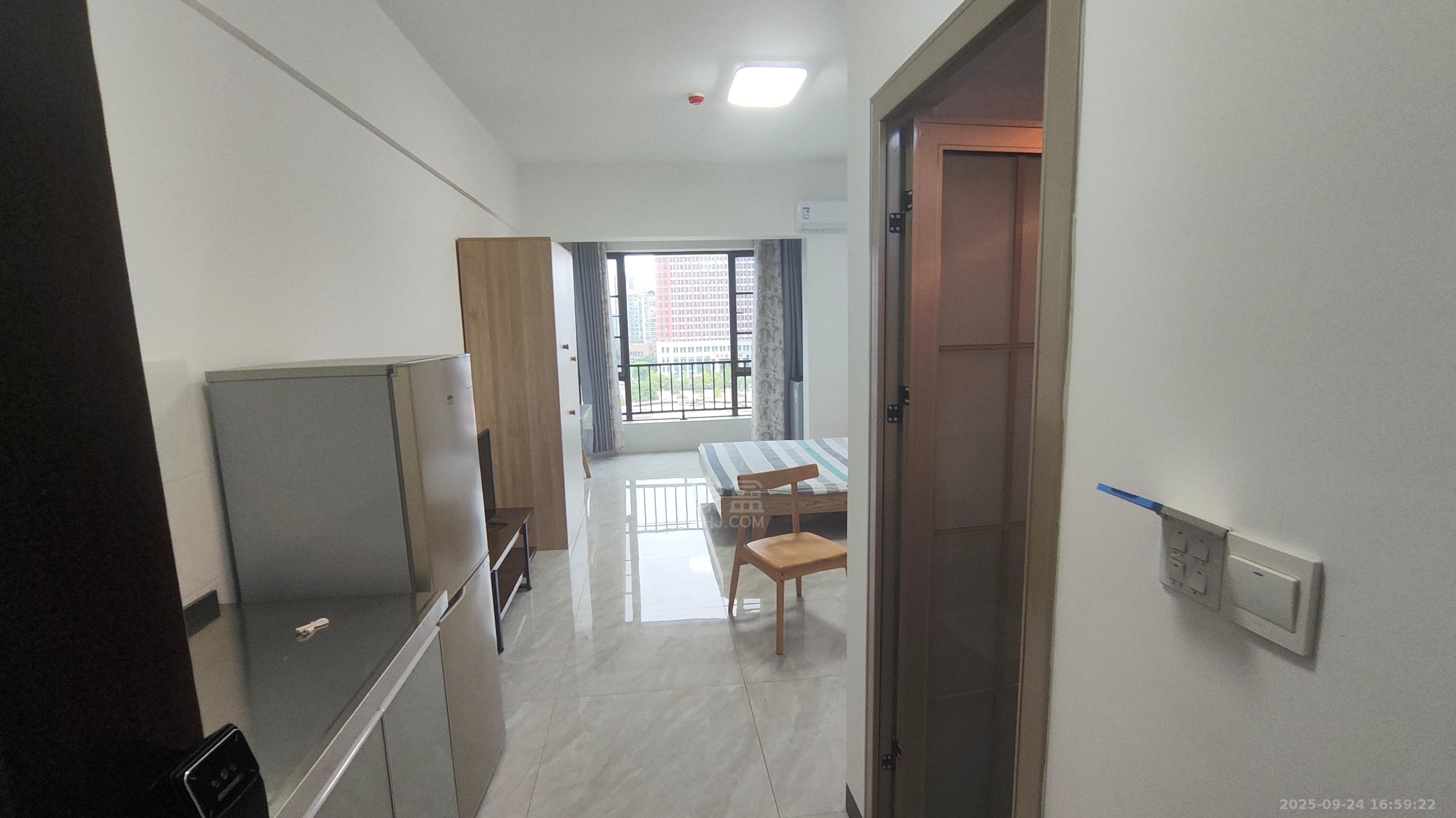 中泰财富湘江 1室1厅1卫 1200.0元/月 中泰财富湘江 1室1厅1卫 1200.0元/月室内图