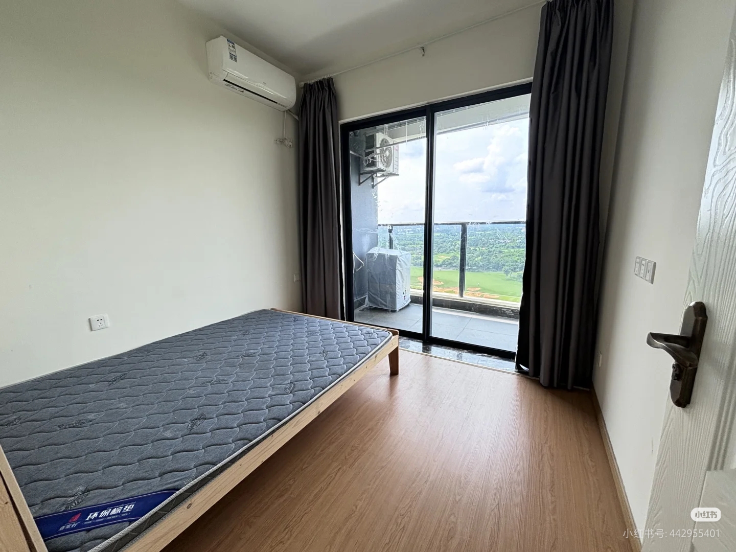 观澜湖九里 3室2厅2卫 2500.0元/月 观澜湖九里 3室2厅2卫 2500.0元/月室内图