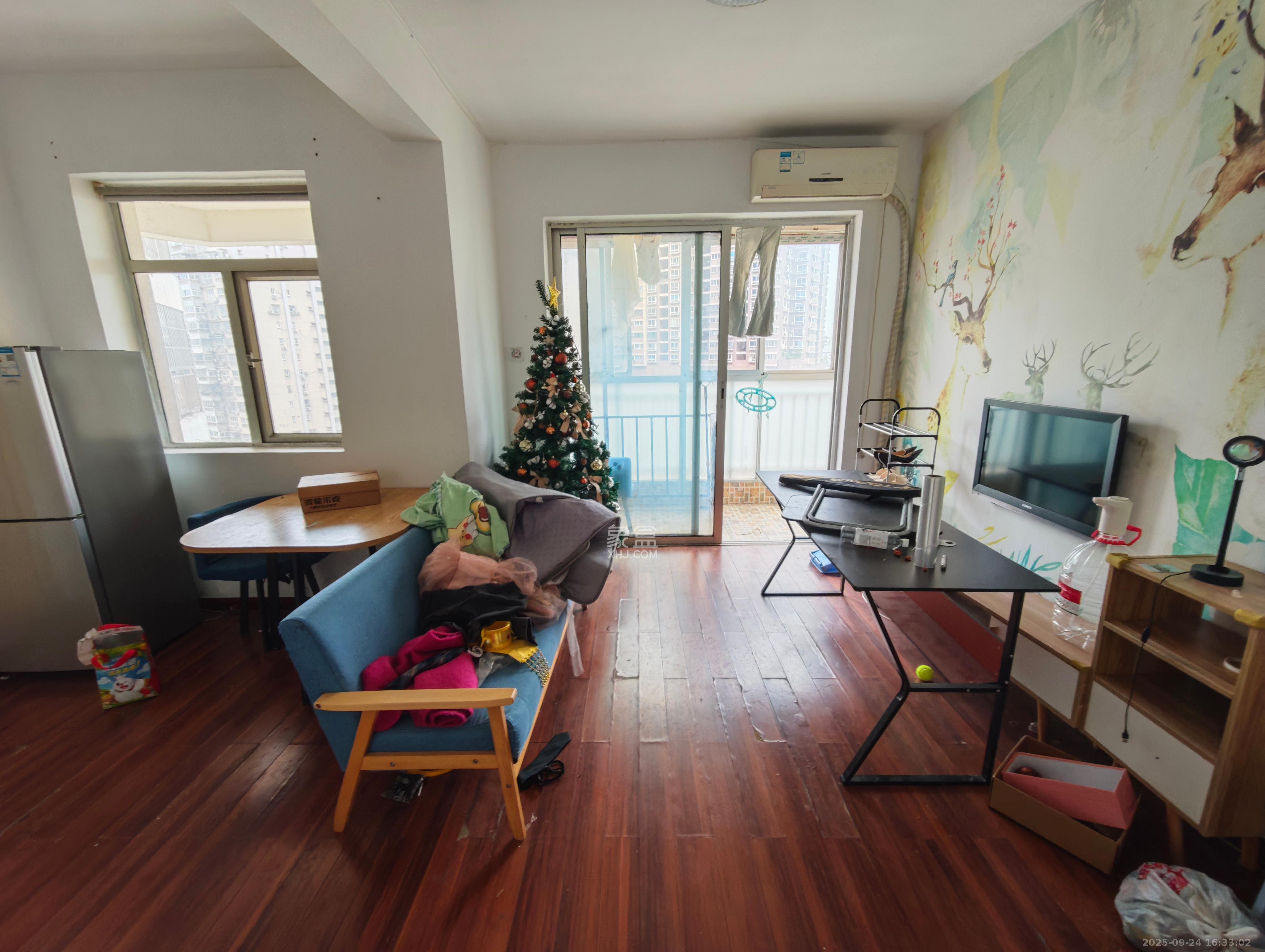 凯通国际城(凯通朝庭) 3室2厅1卫 2300.0元/月 凯通国际城(凯通朝庭) 3室2厅1卫 2300.0元/月室内图