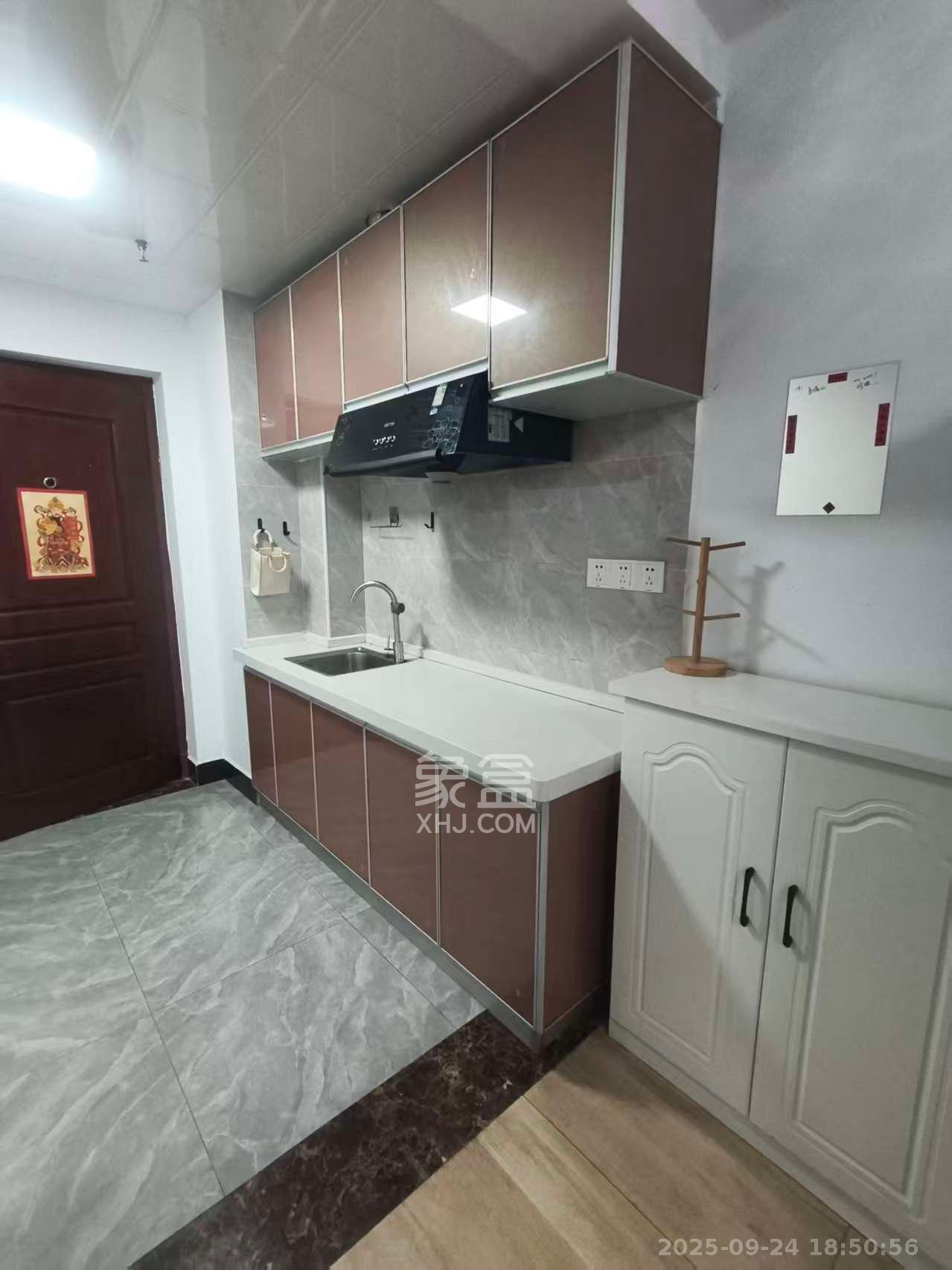 美林美寓 1室1厅1卫 2000.0元/月 美林美寓 1室1厅1卫 2000.0元/月室内图