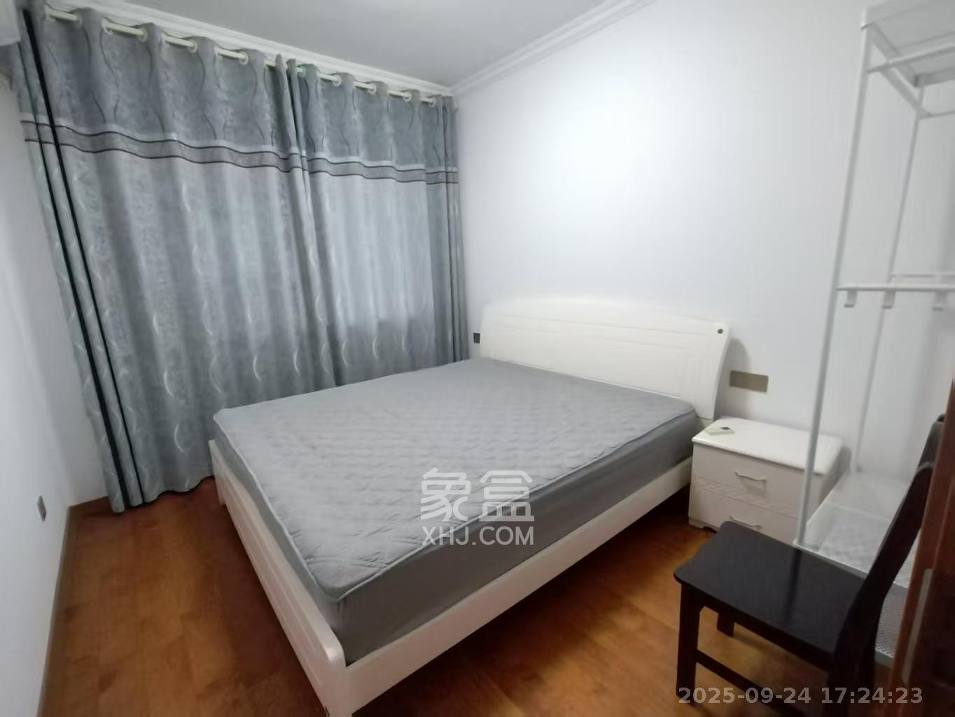 保利香槟国际 3室2厅2卫 2200.0元/月 保利香槟国际 3室2厅2卫 2200.0元/月室内图