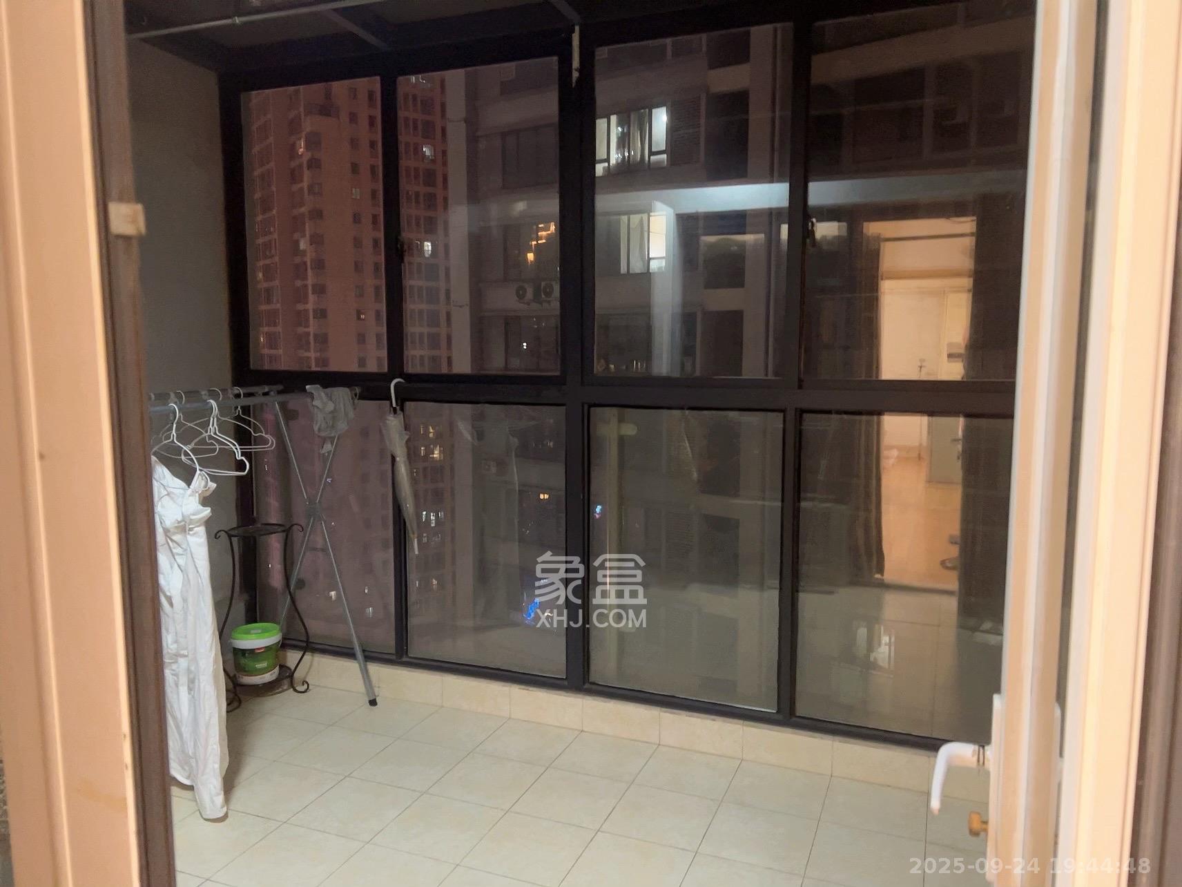 北辰三角洲E3区 1室1厅1卫 2100.0元/月 北辰三角洲E3区 1室1厅1卫 2100.0元/月室内图