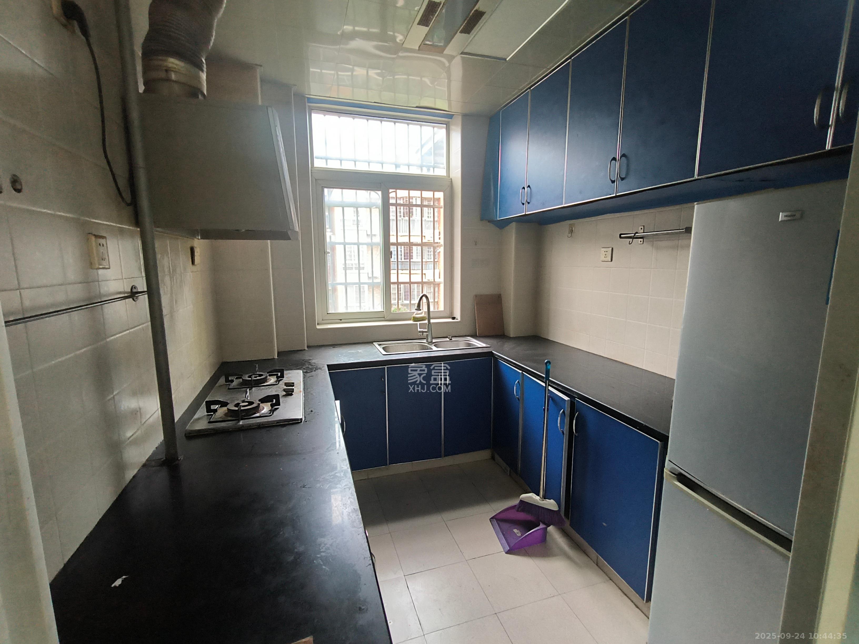 水木兰庭 3室1厅2卫 2300.0元/月 水木兰庭 3室1厅2卫 2300.0元/月室内图