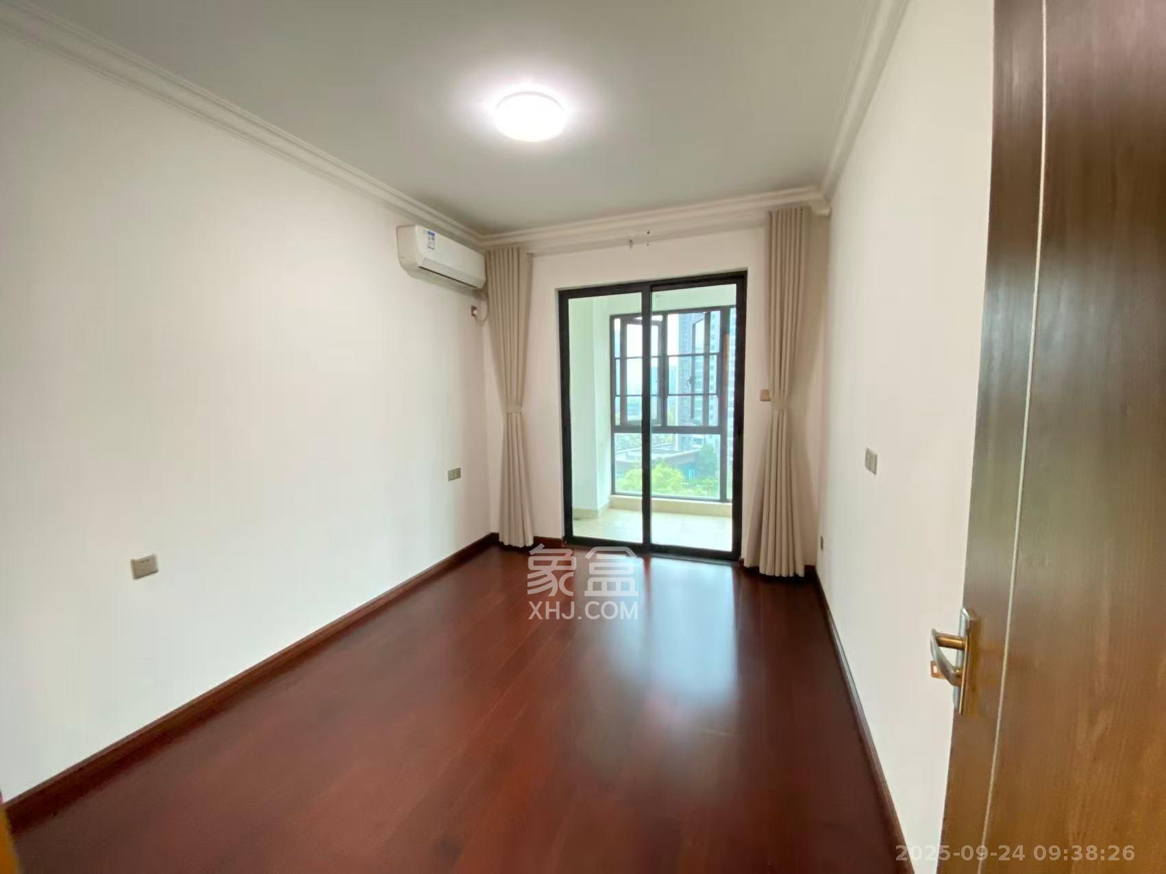 中海阅江府  4室1厅2卫    5300.0元/月 中海阅江府  4室1厅2卫    5300.0元/月室内图